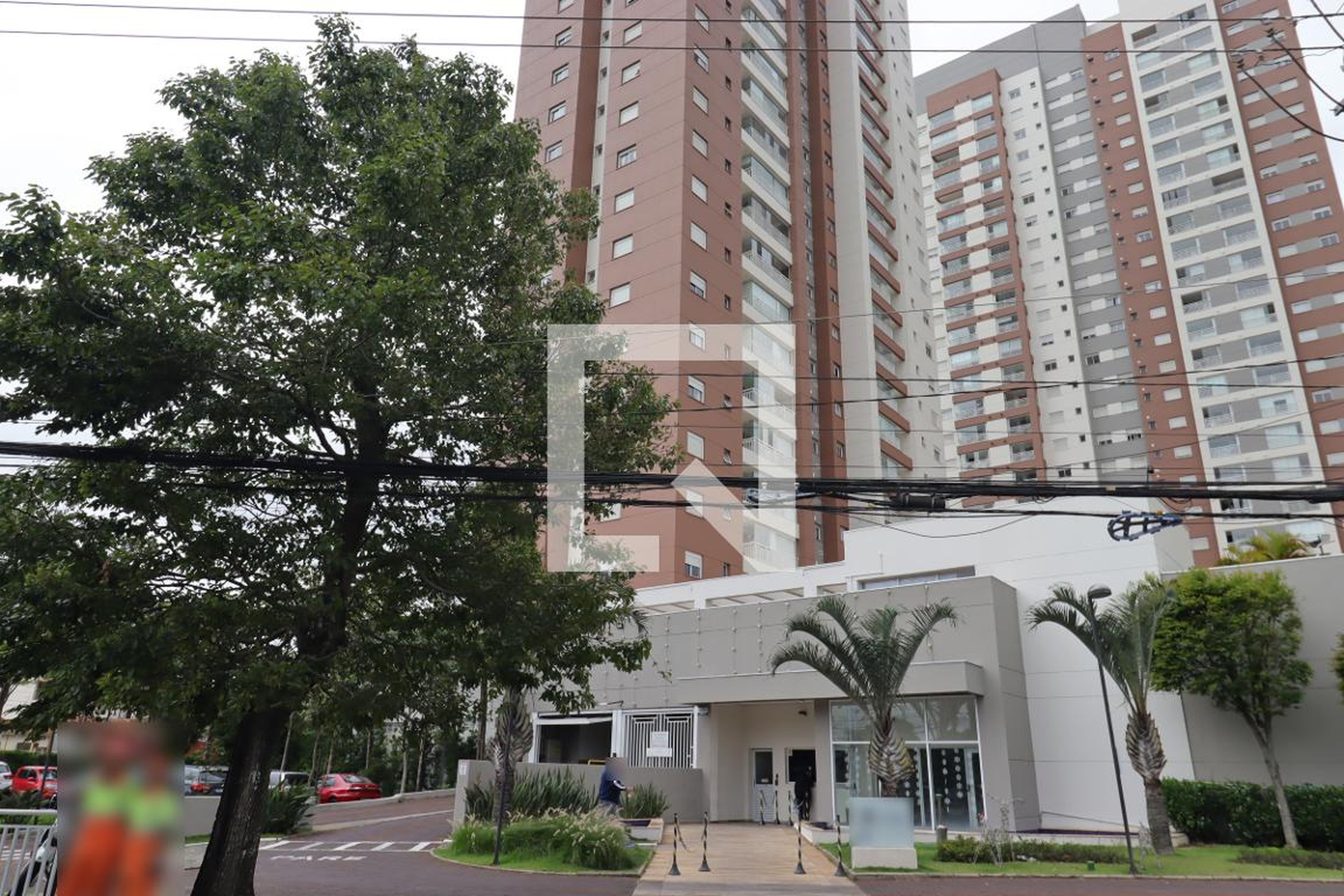 Fachada Condomínio Century Plaza Living