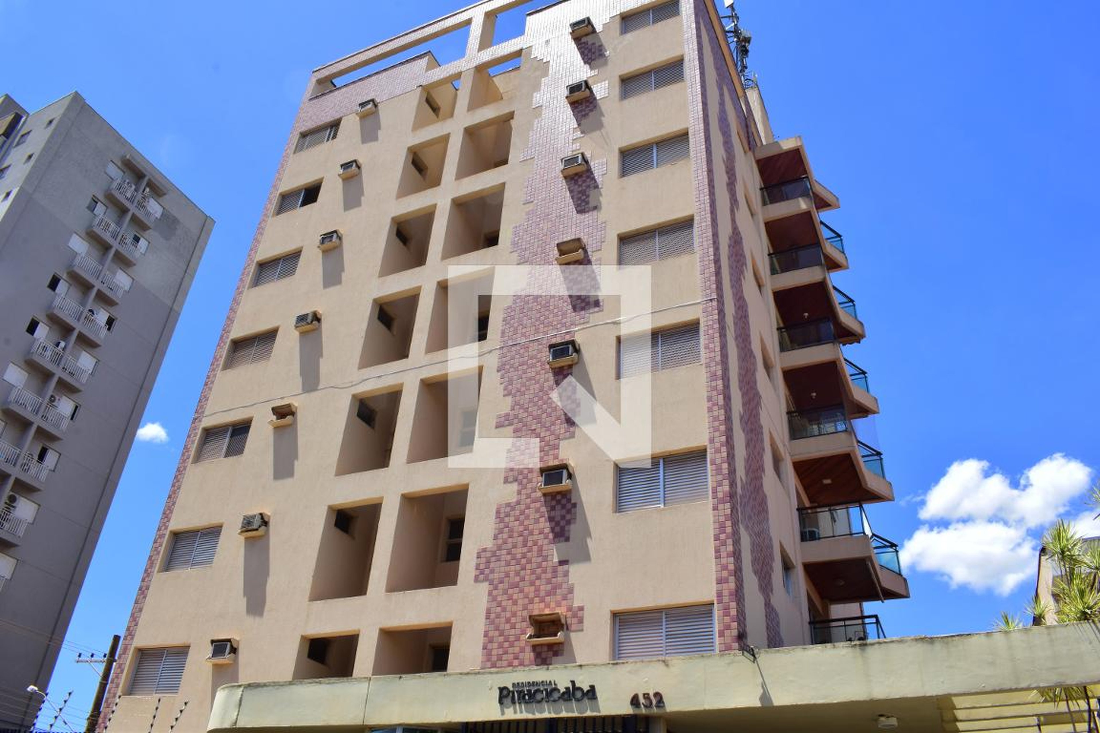 Fachada do Prédio Condomínio em Rua Piracicaba, 452