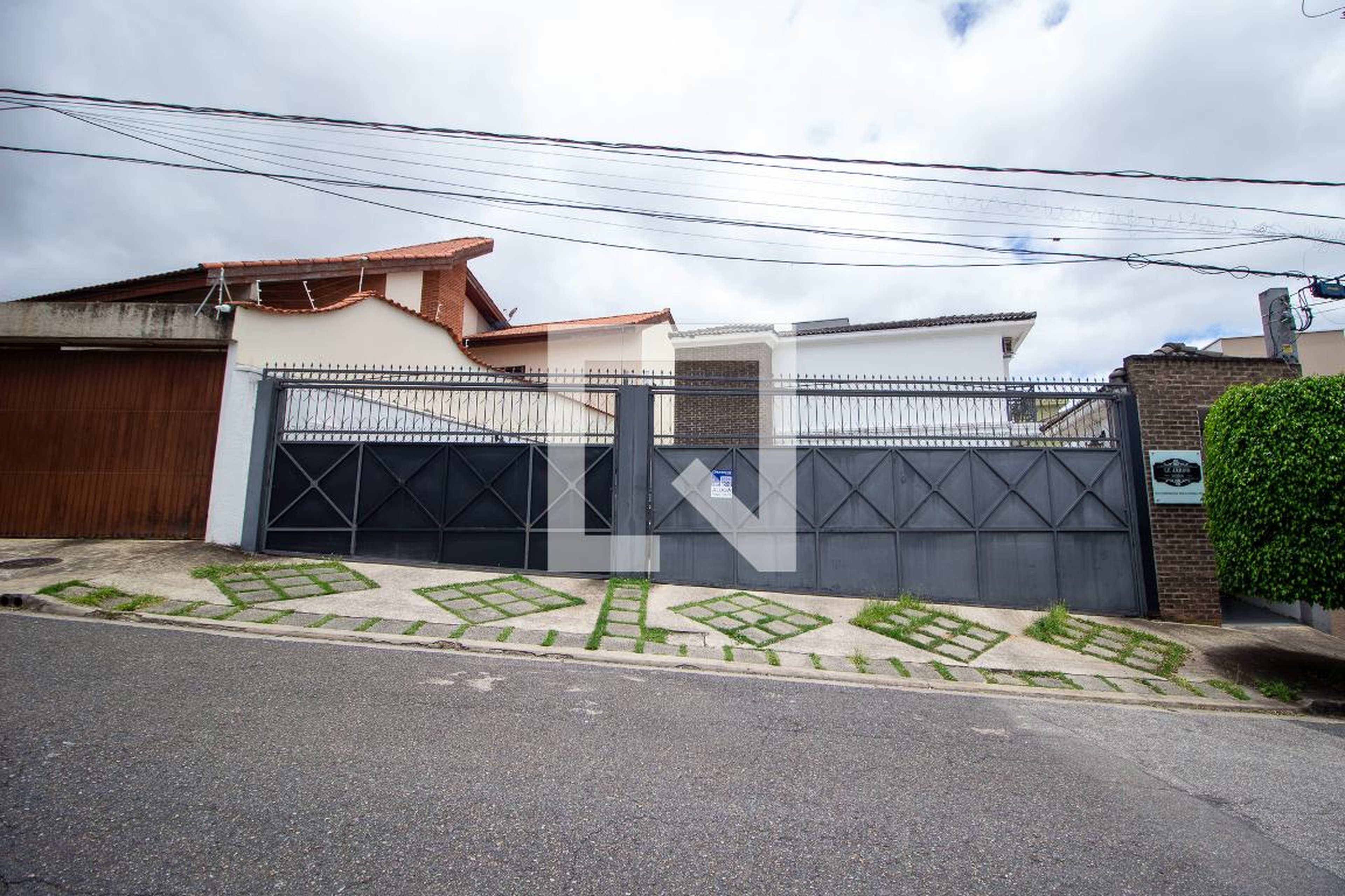 Fachada Condomínio LE Jardim DU ROI