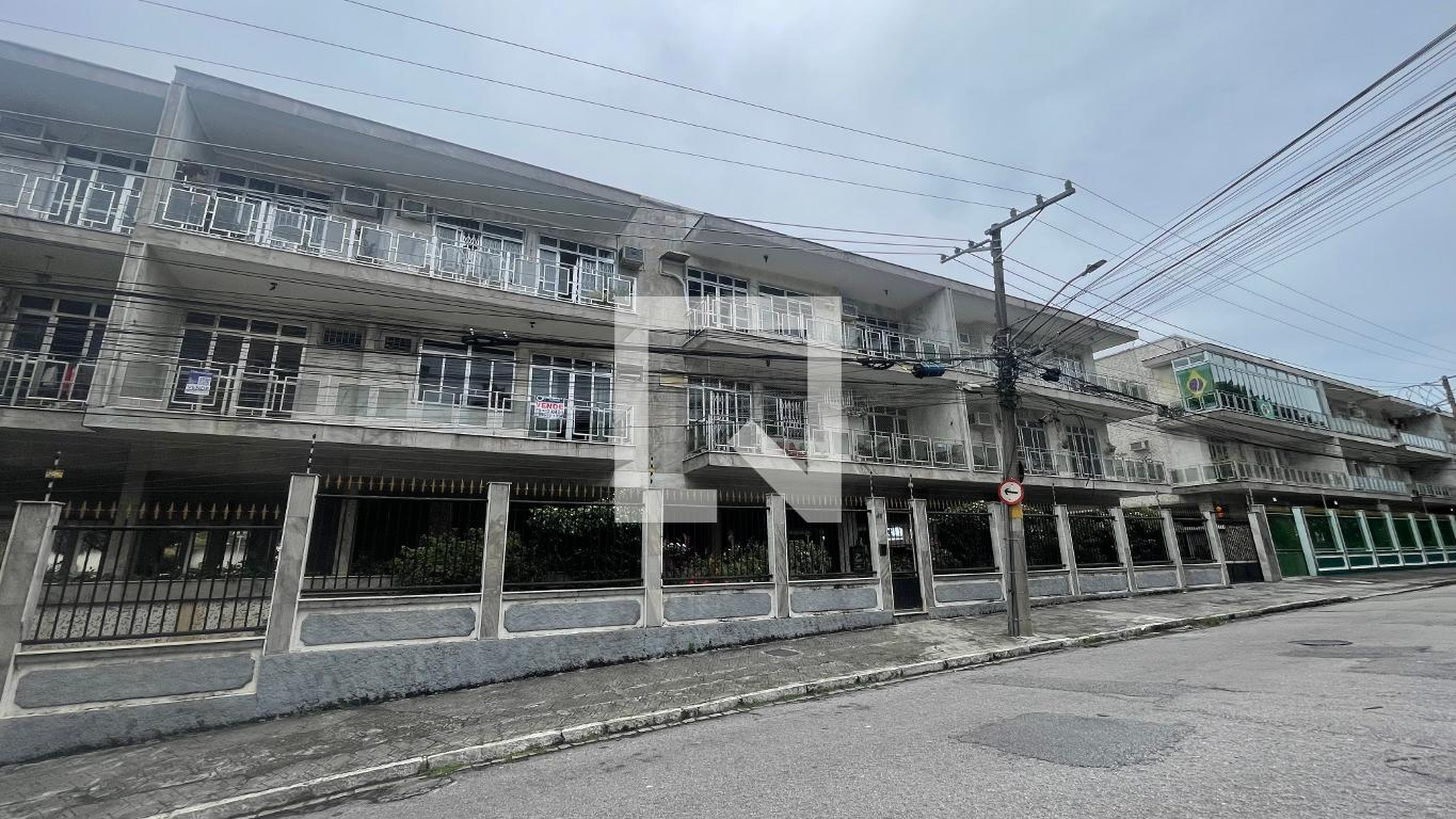 Fachada Condomínio em Rua Antônio Nascimento, 41