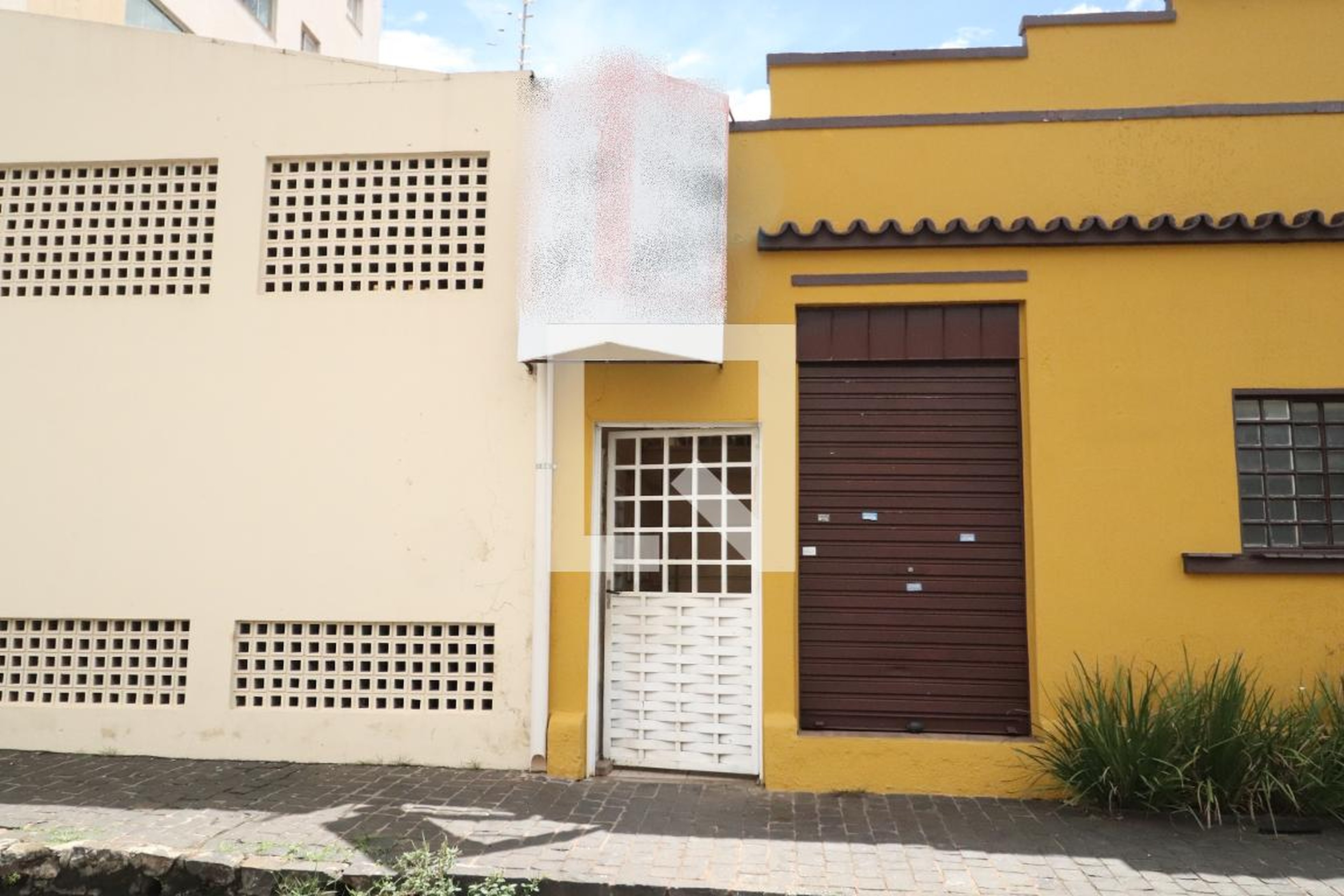 Fachada Condomínio em Rua José Andraus, 43