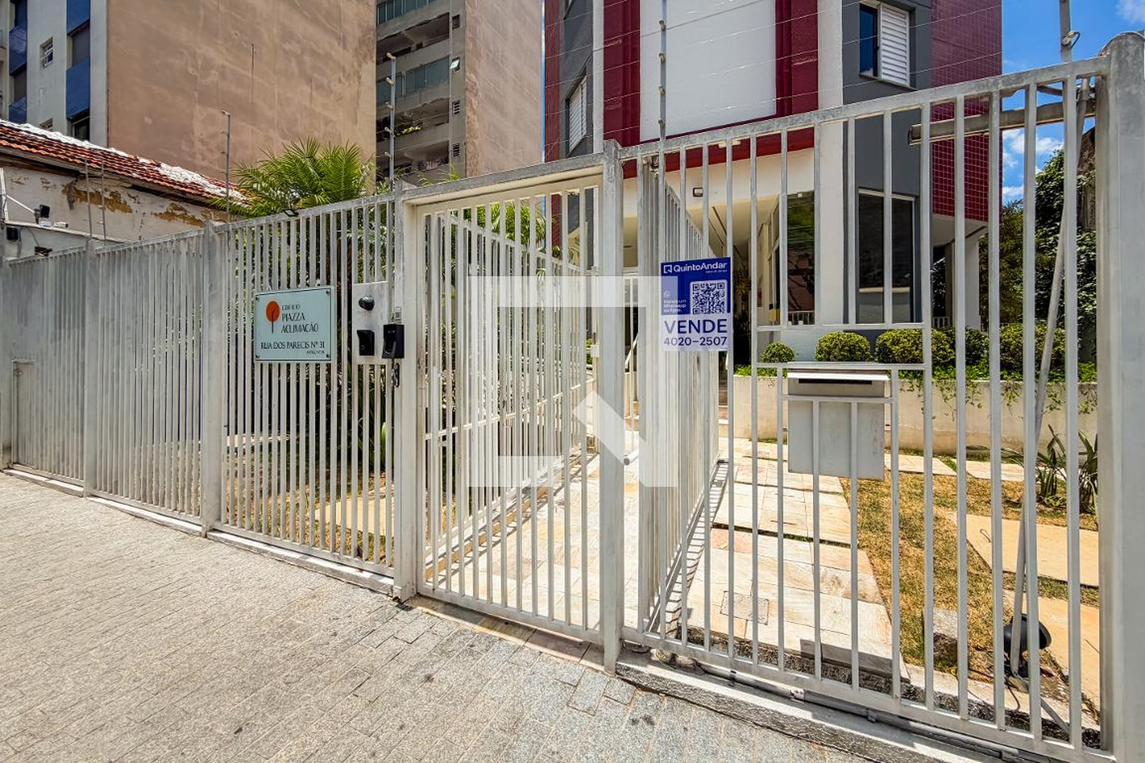 Fachada Condomínio Piazza Aclimação