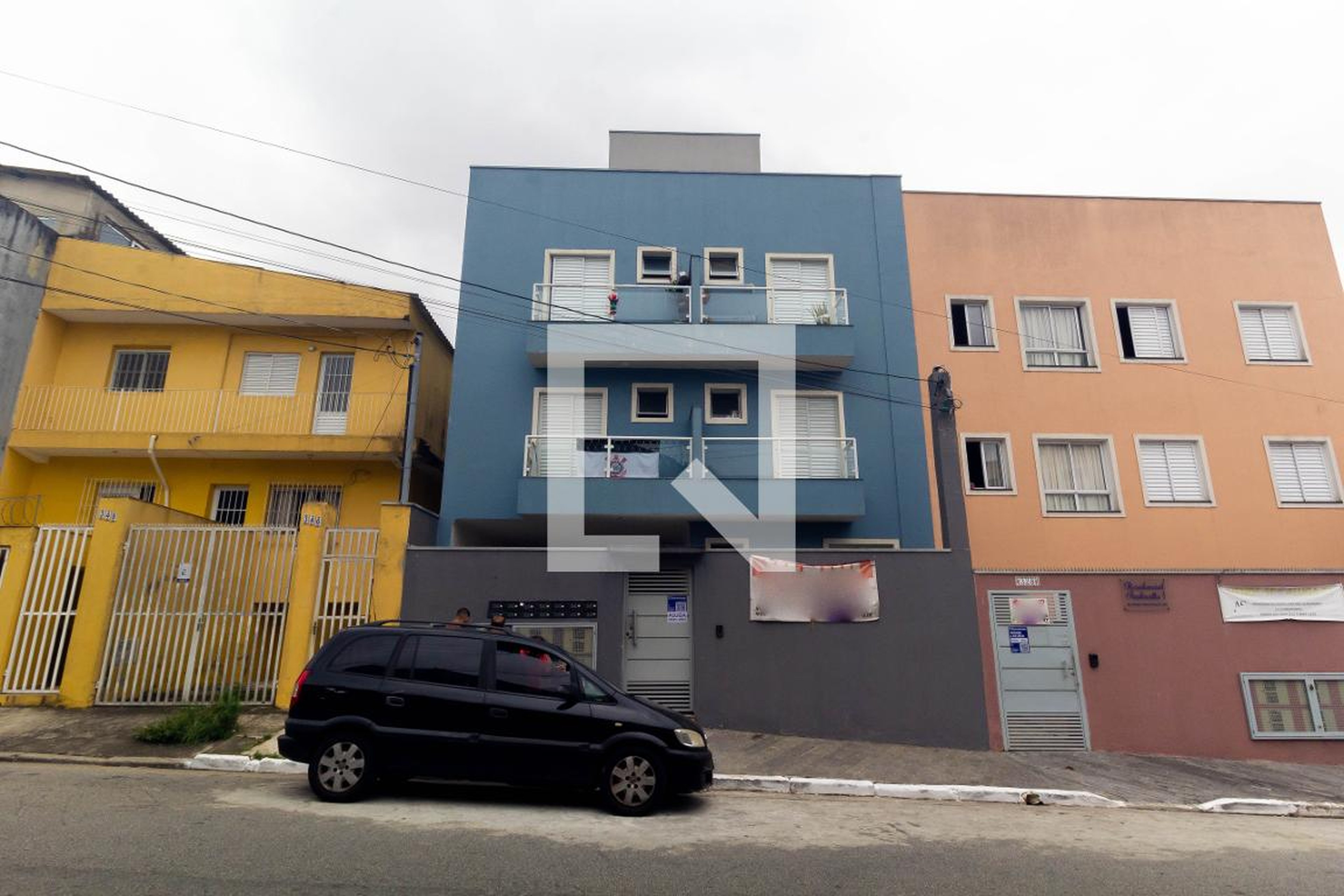 Fachada Condomínio em Rua Padre Pedro Rota, 332