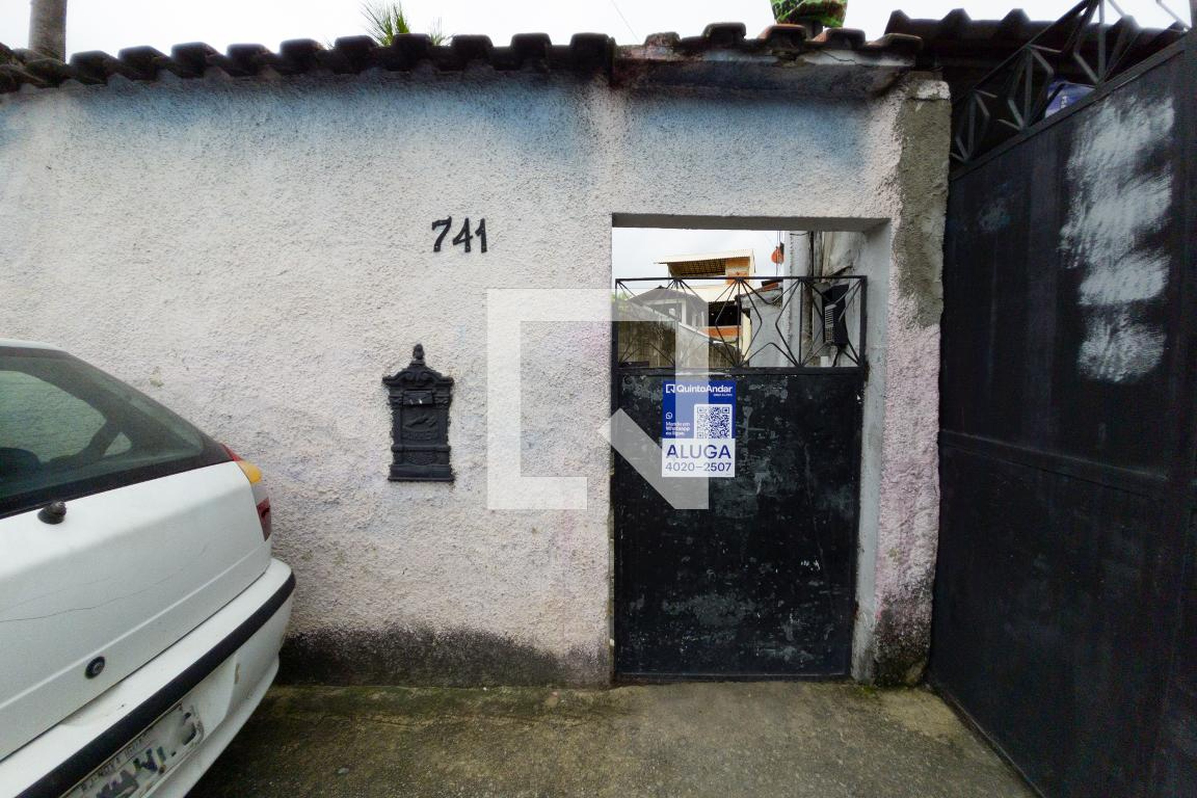 Fachada Condomínio em Estrada da Posse, 741