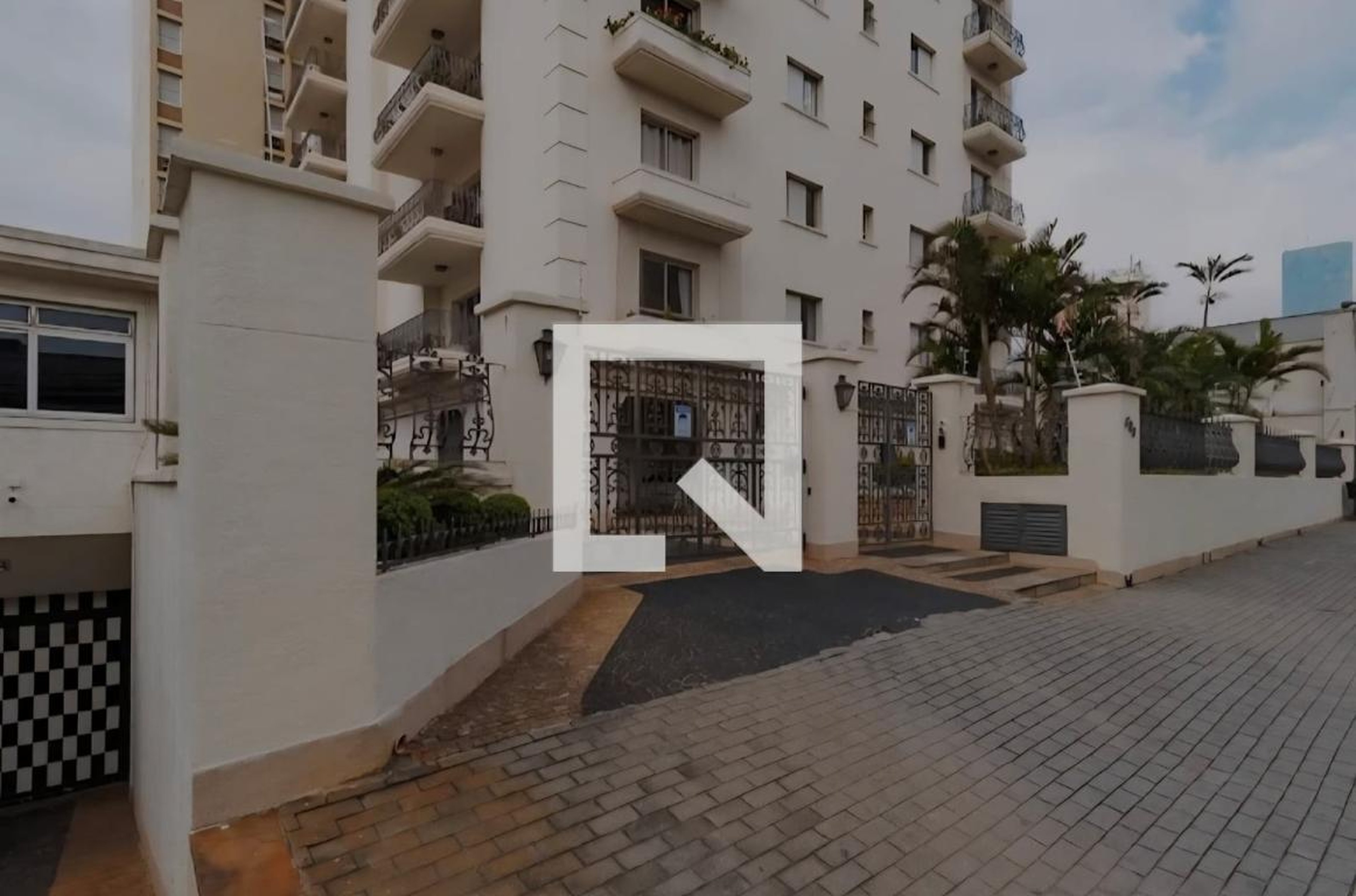 Fachada do Prédio Condomínio Torre do Sol