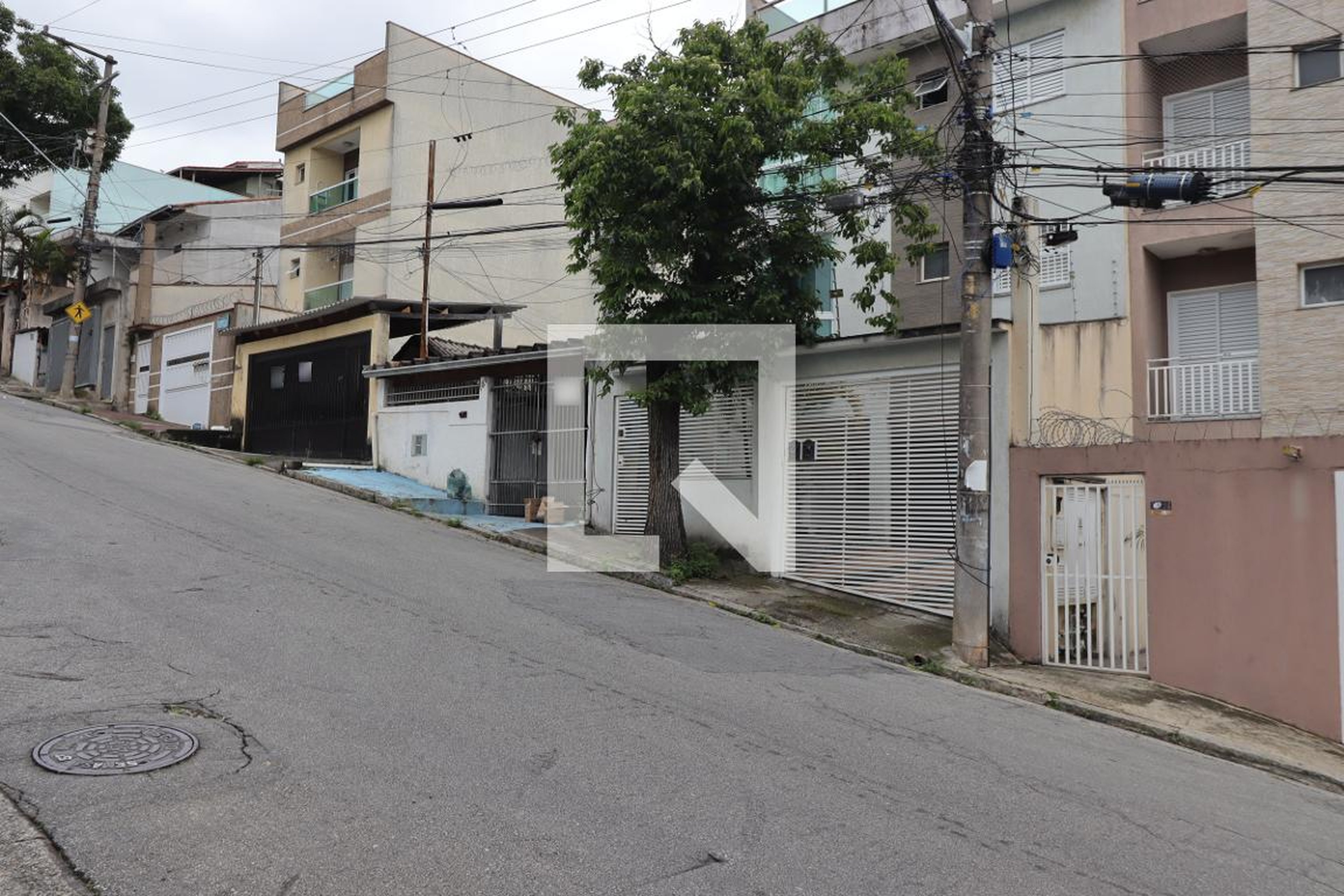 Fachada Condomínio em Rua Botucatu, 120