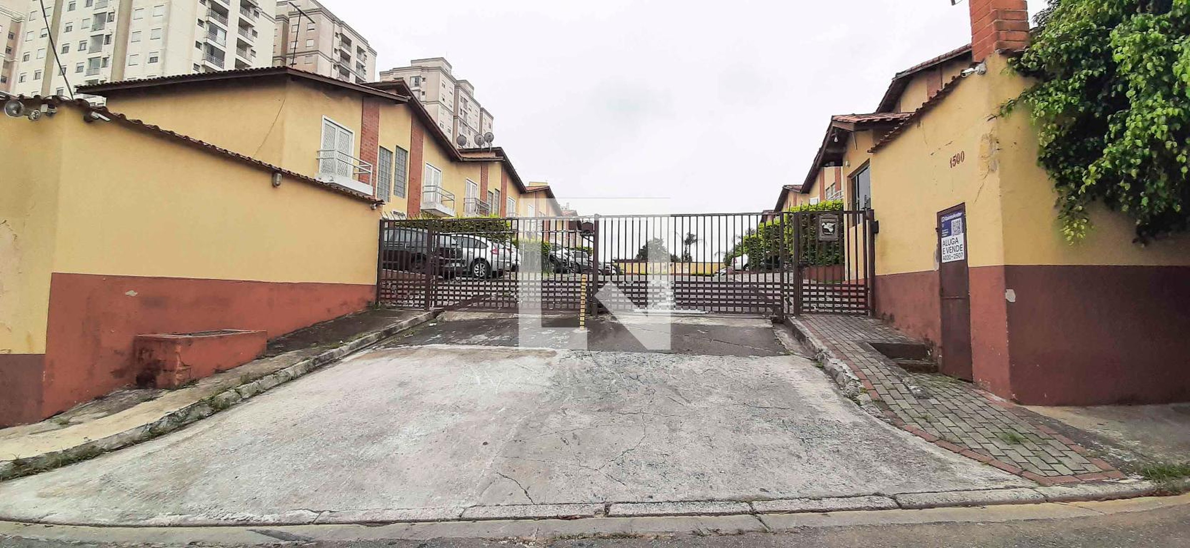 Fachada do Condomínio Condomínio em Estrada da Bela Vista, 1500