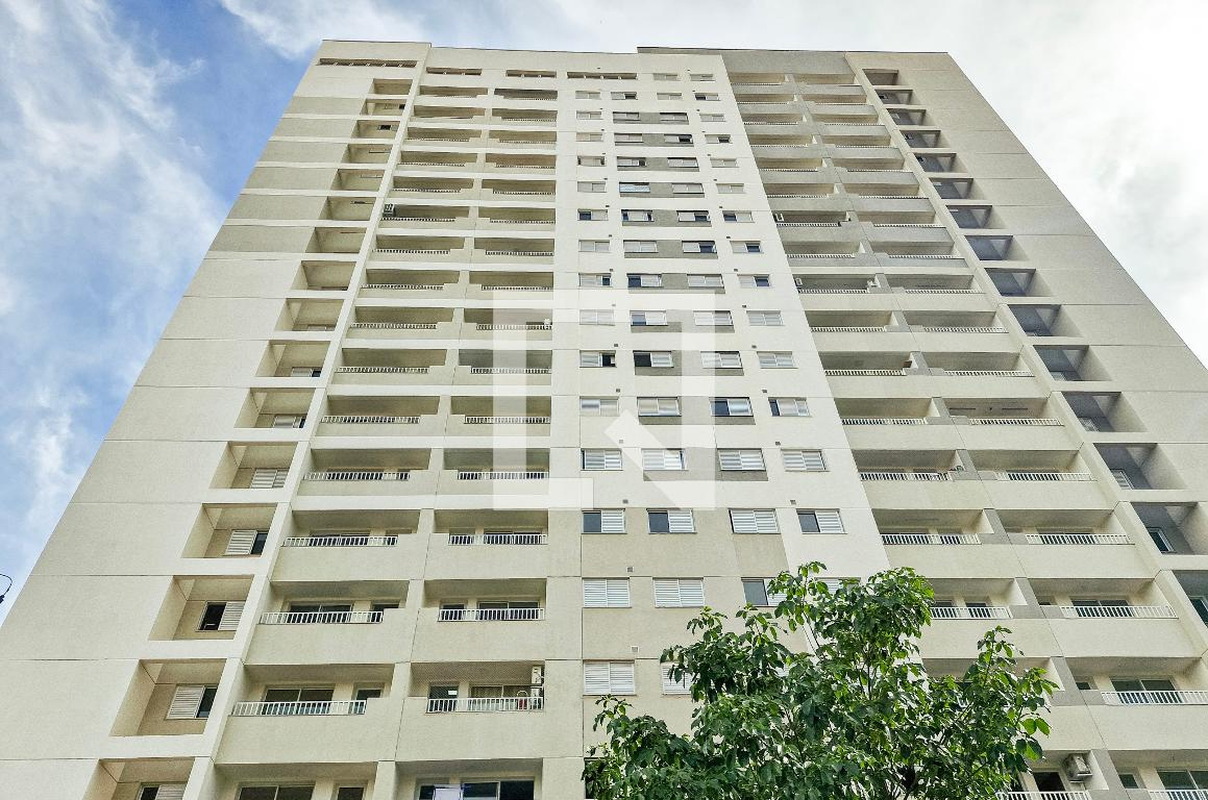 Fachada do Prédio Condomínio em Avenida Marginal Norte, 1