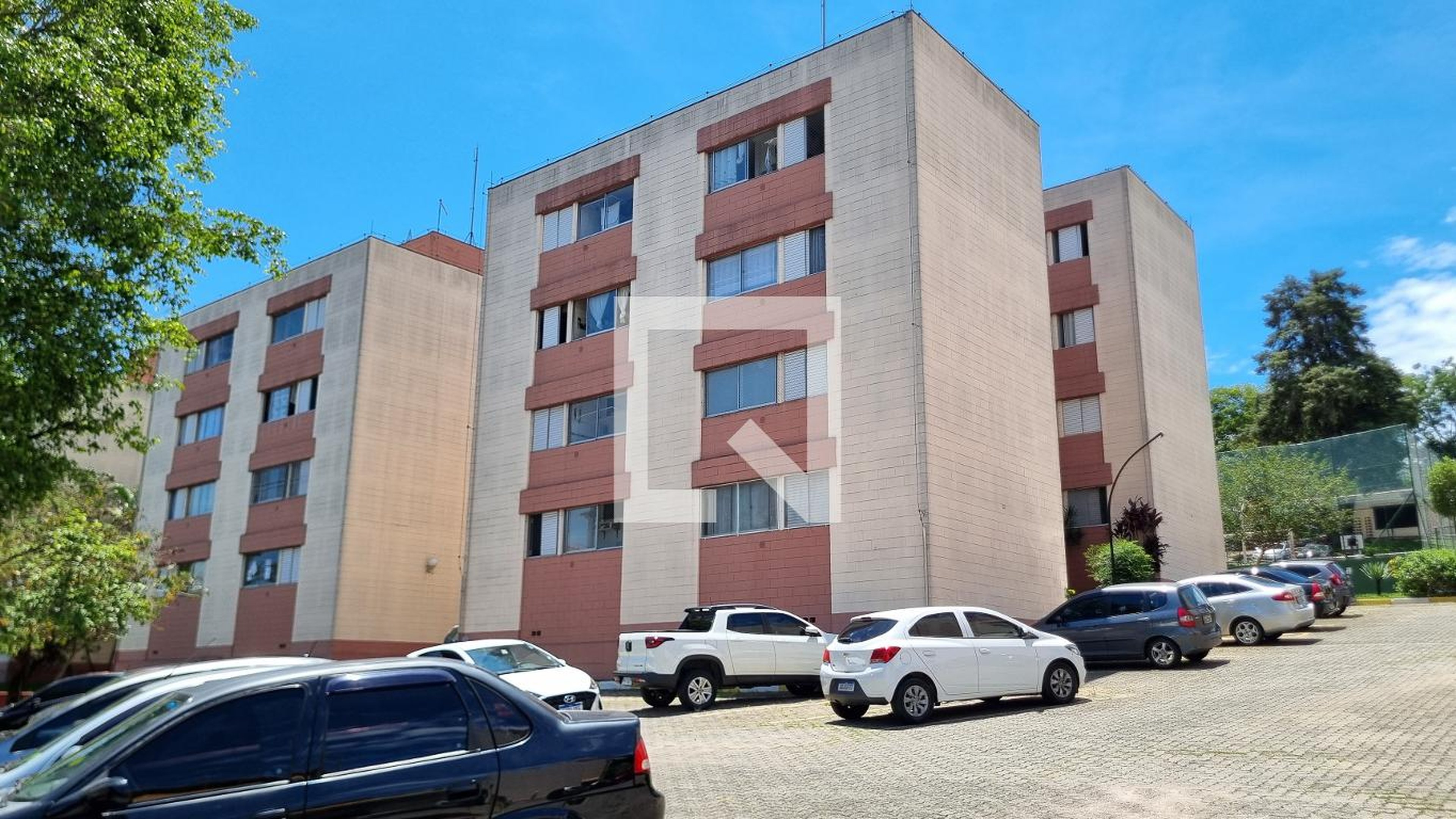 Fachada do Prédio Condomínio Solar dos Pinheiros