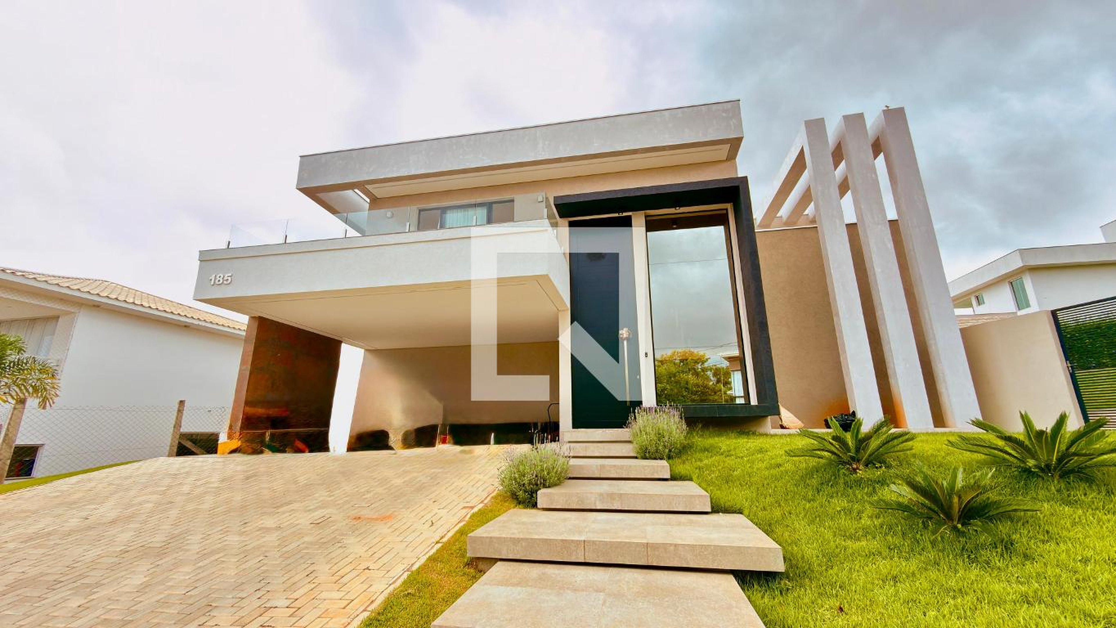 Fachada Condomínio em Encanto da Lagoa, 185