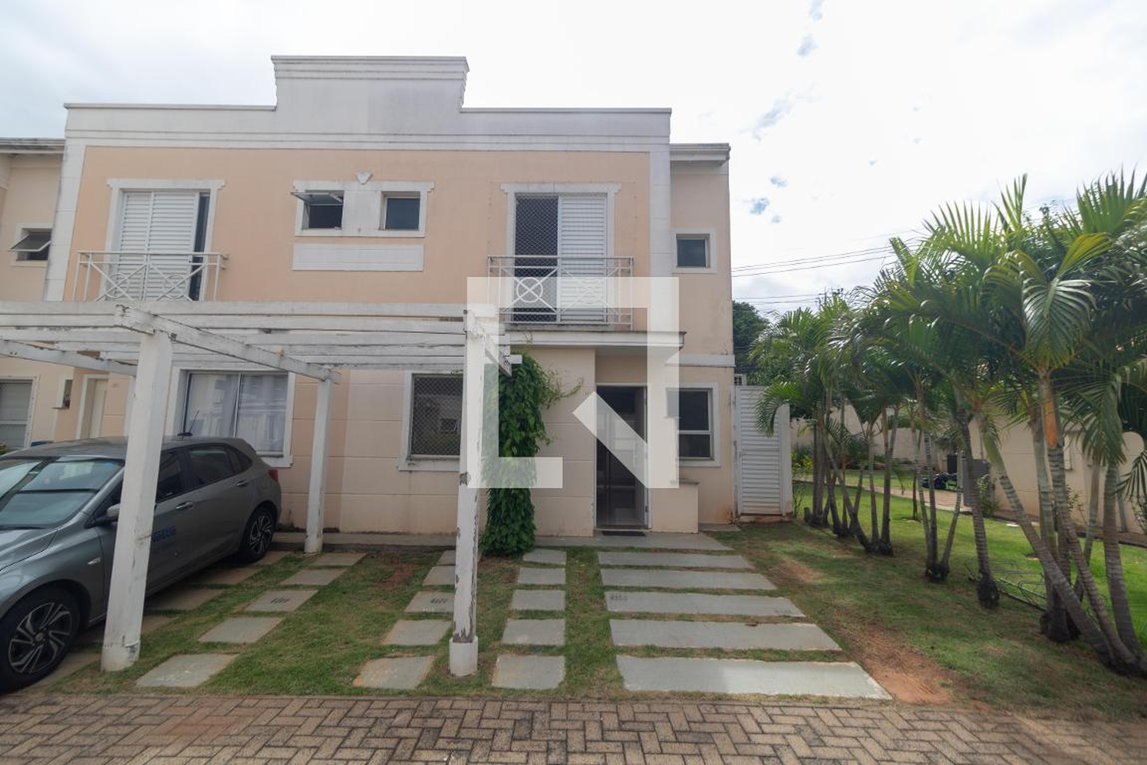 Fachada Condomínio Clube Vila Hera