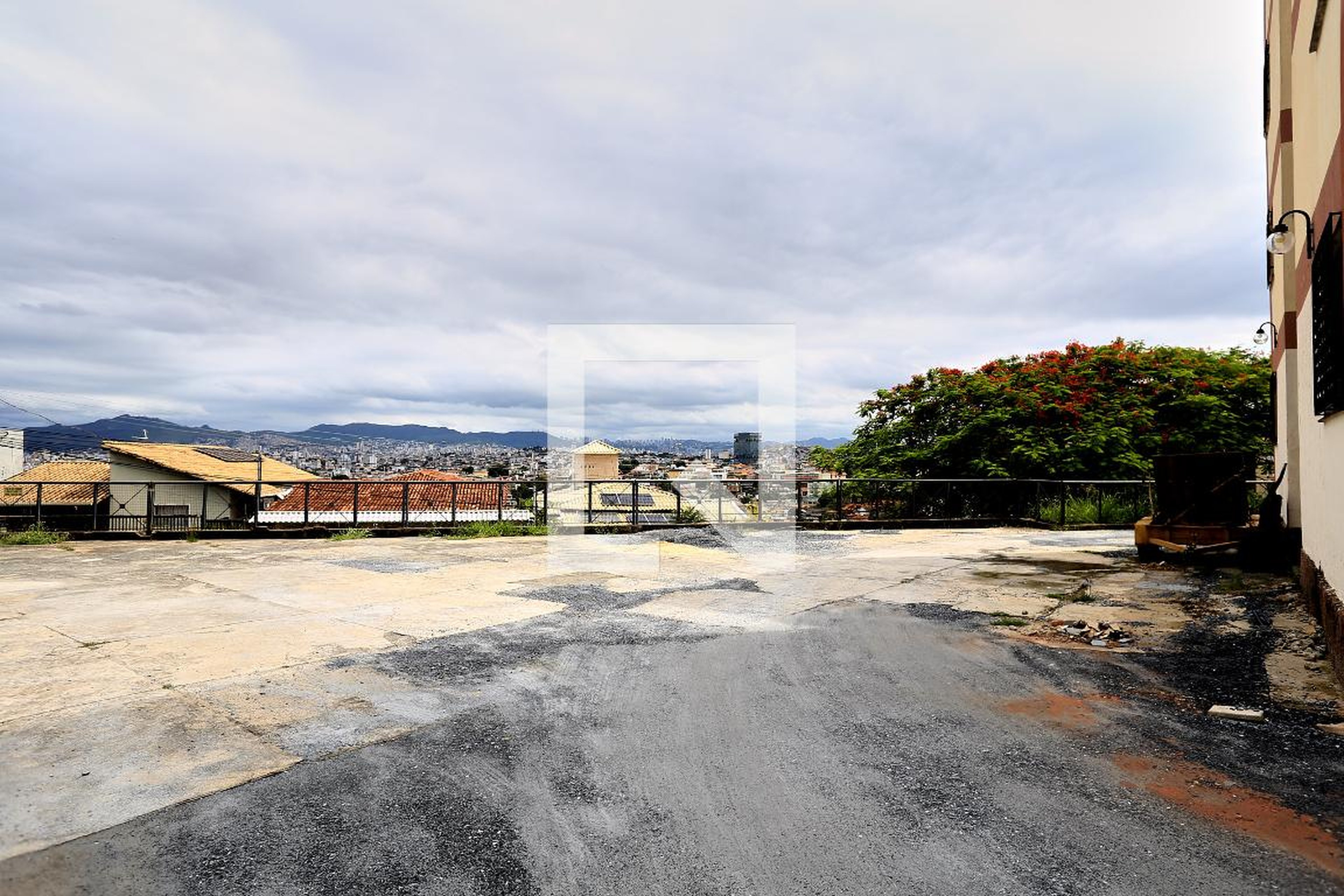 Estacionamento - Edifício Liege