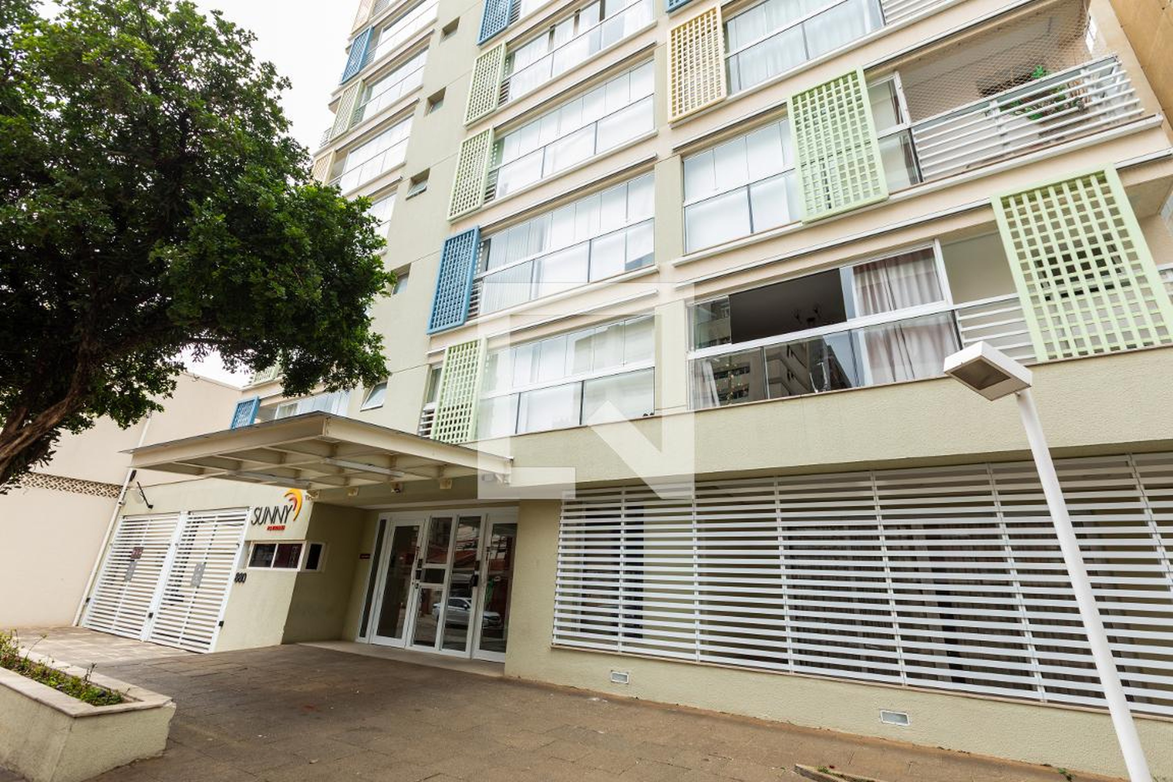 Fachada do Prédio Condomínio em Rua Duque de Caxias, 808