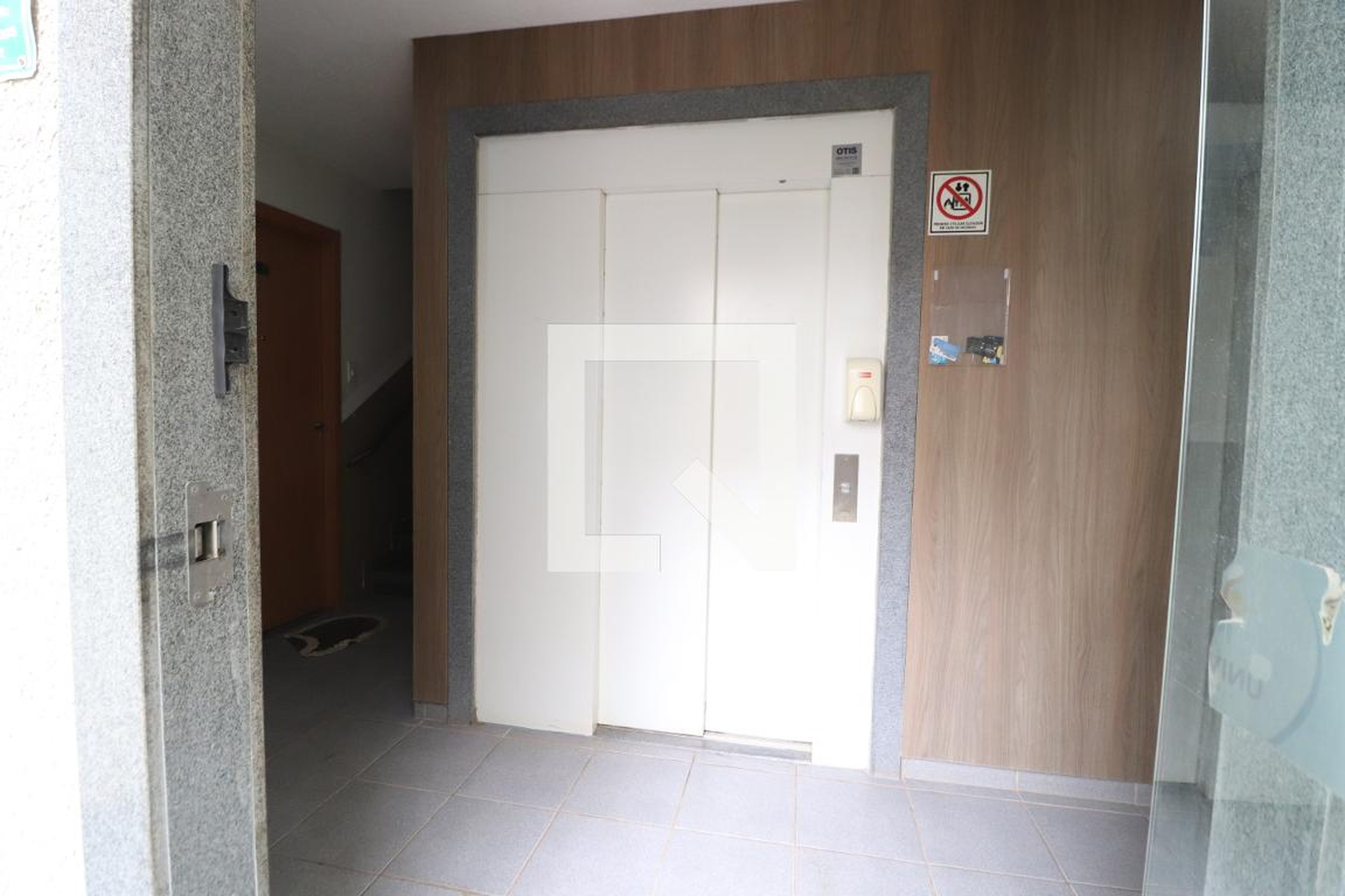 Elevador - Parque Univita