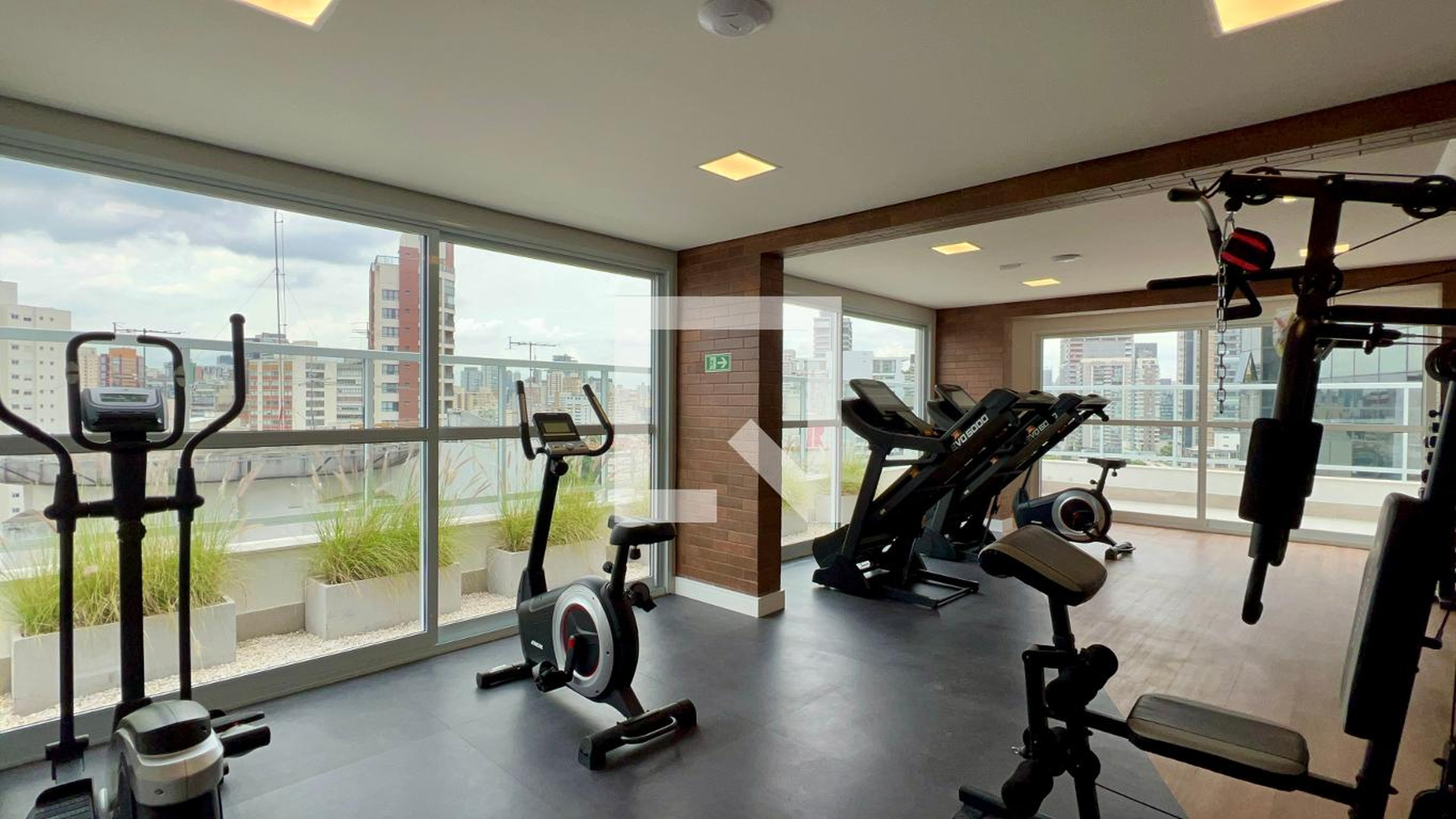 Academia - Ara Faria Lima