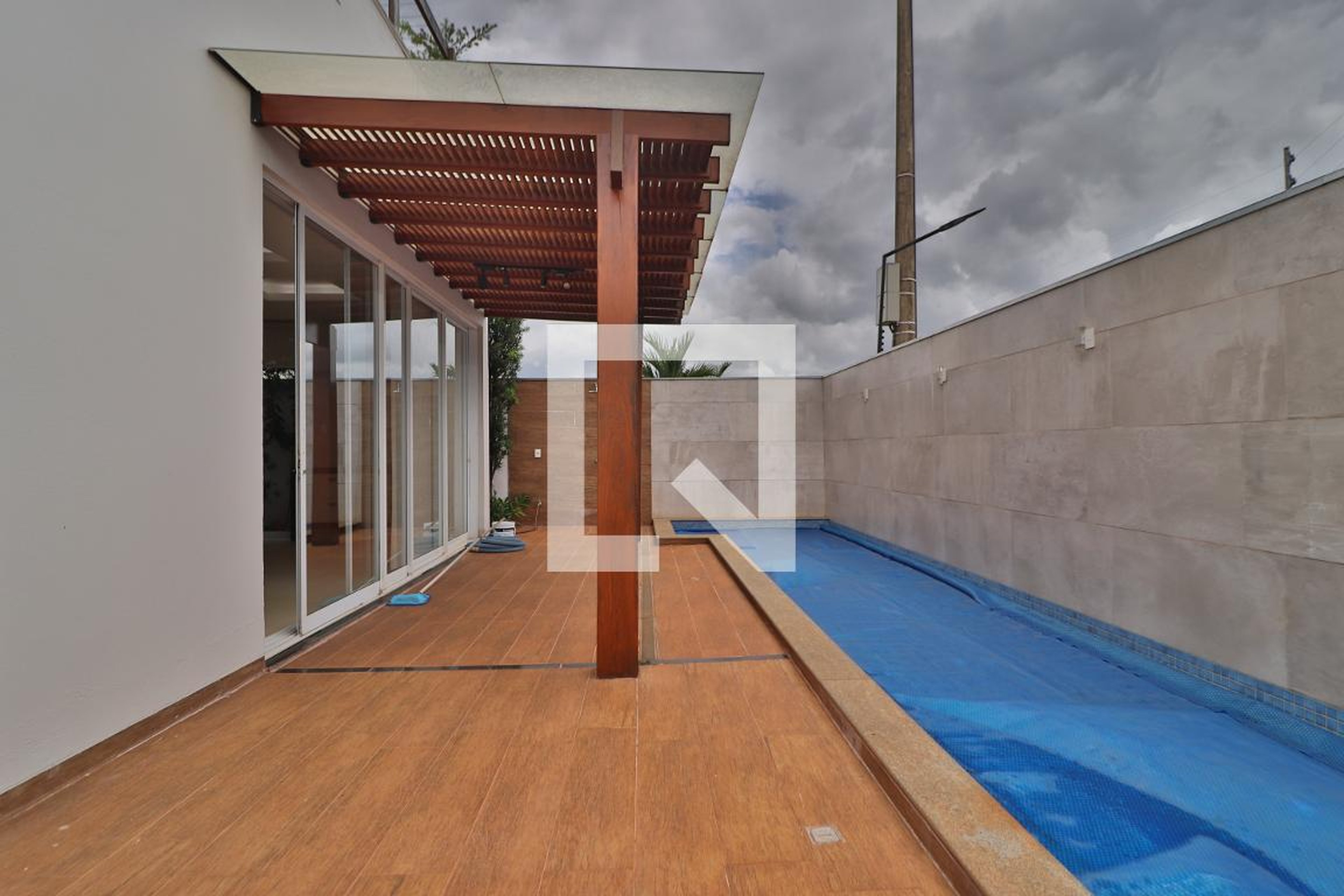 Piscina - Varanda Sul