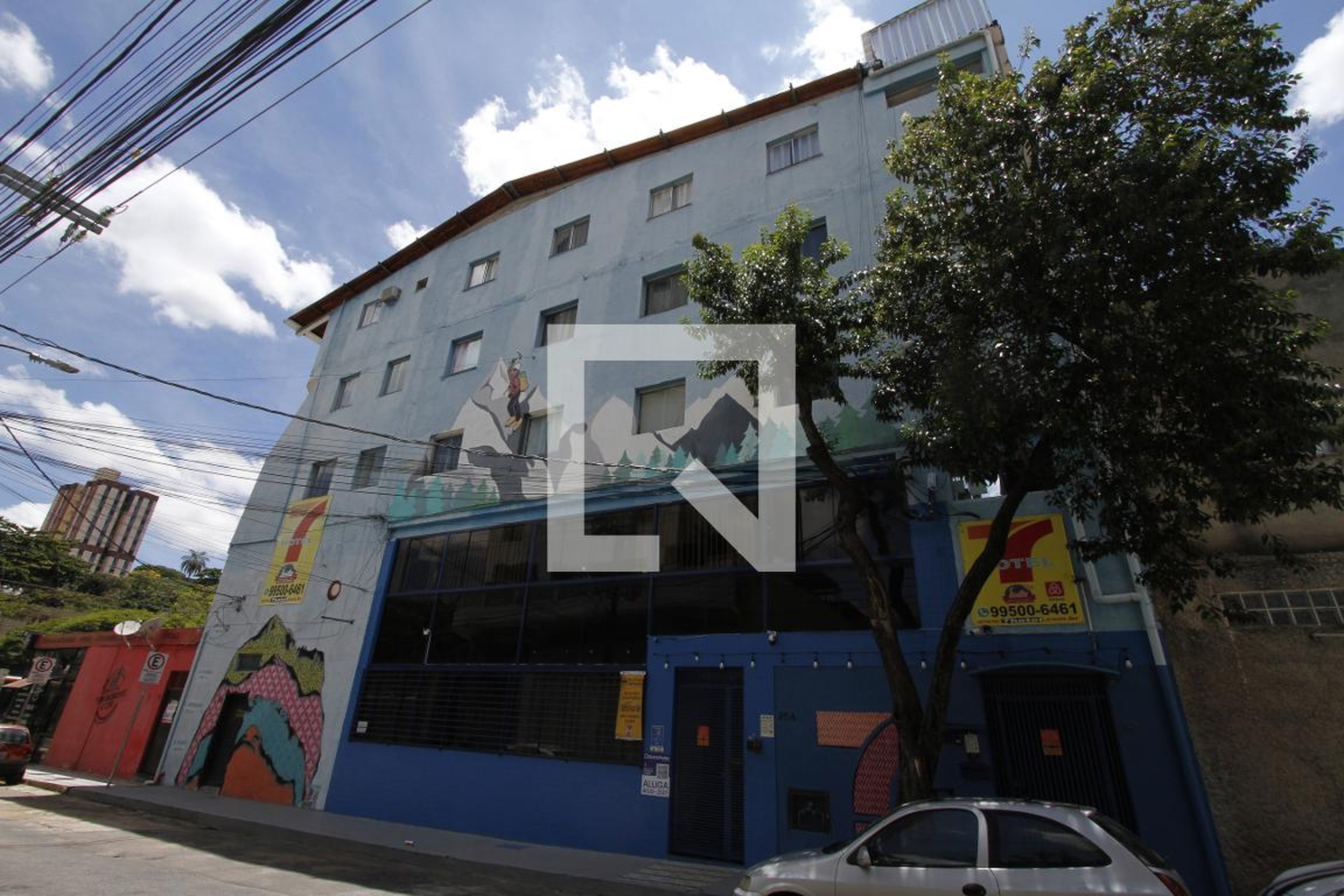 Fachada do Prédio Condomínio em Rua Cruz Alta, 25