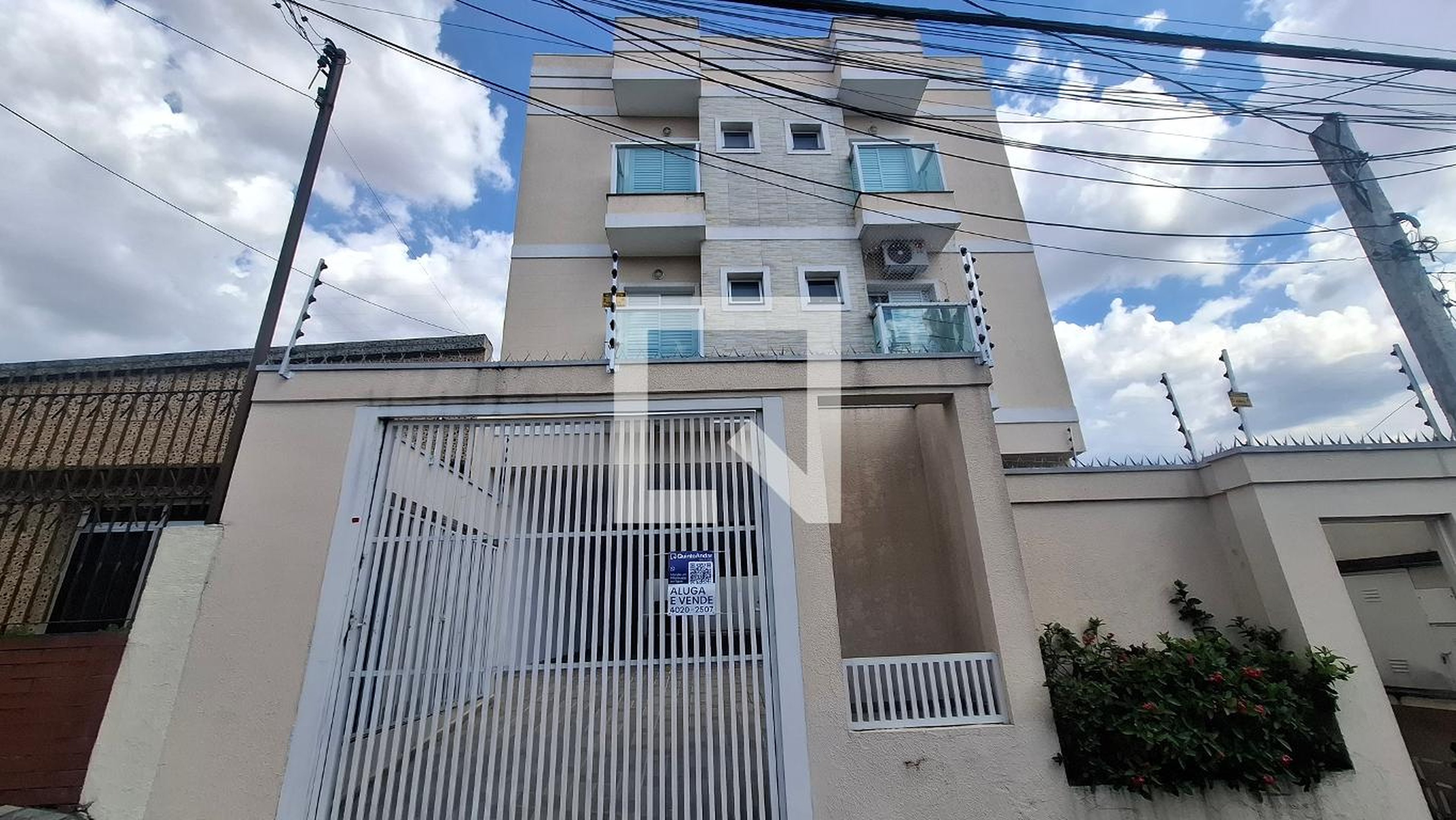 Fachada Condomínio em Rua Tóquio, 368