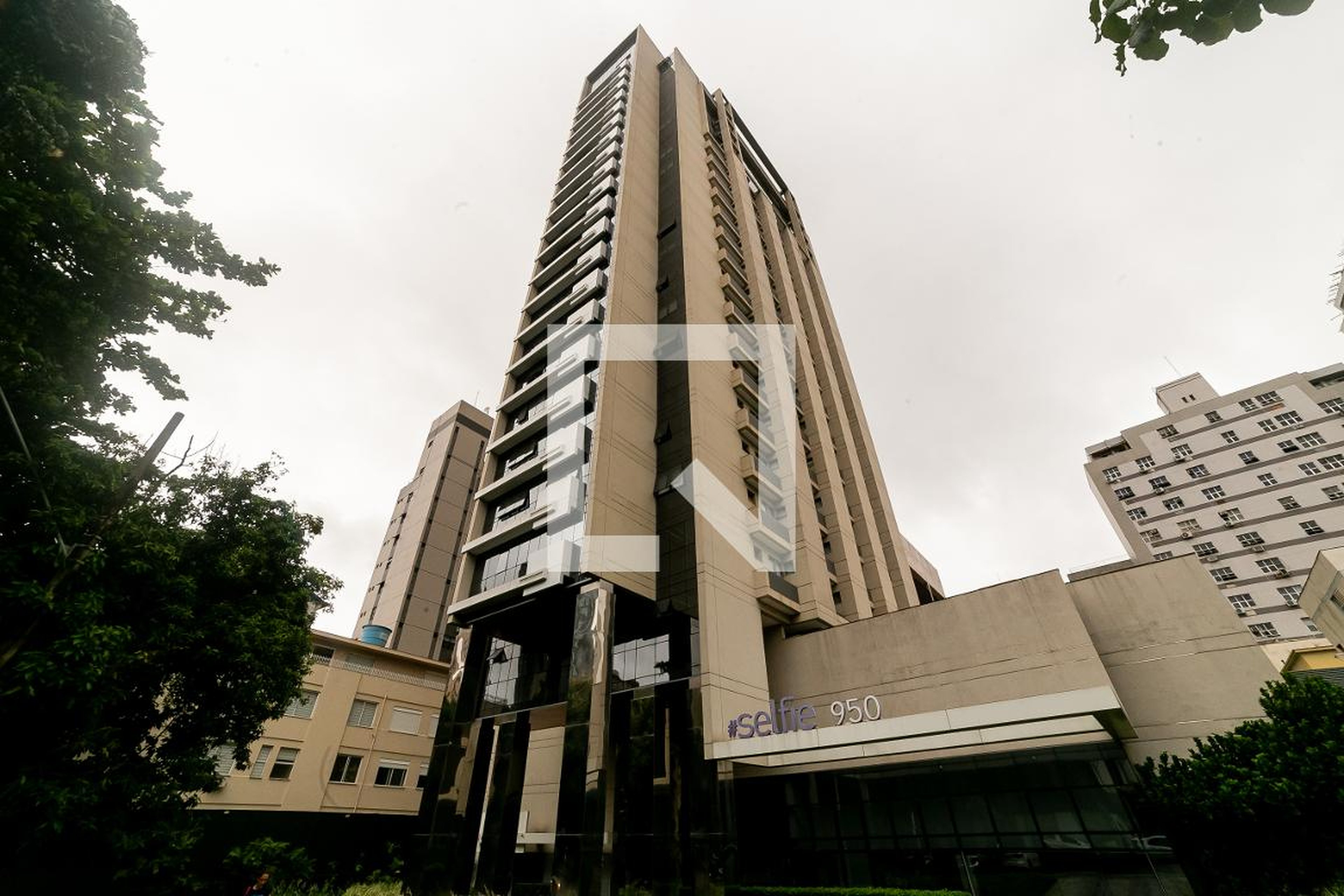 Fachada do Prédio Condomínio Selfie Apartaments