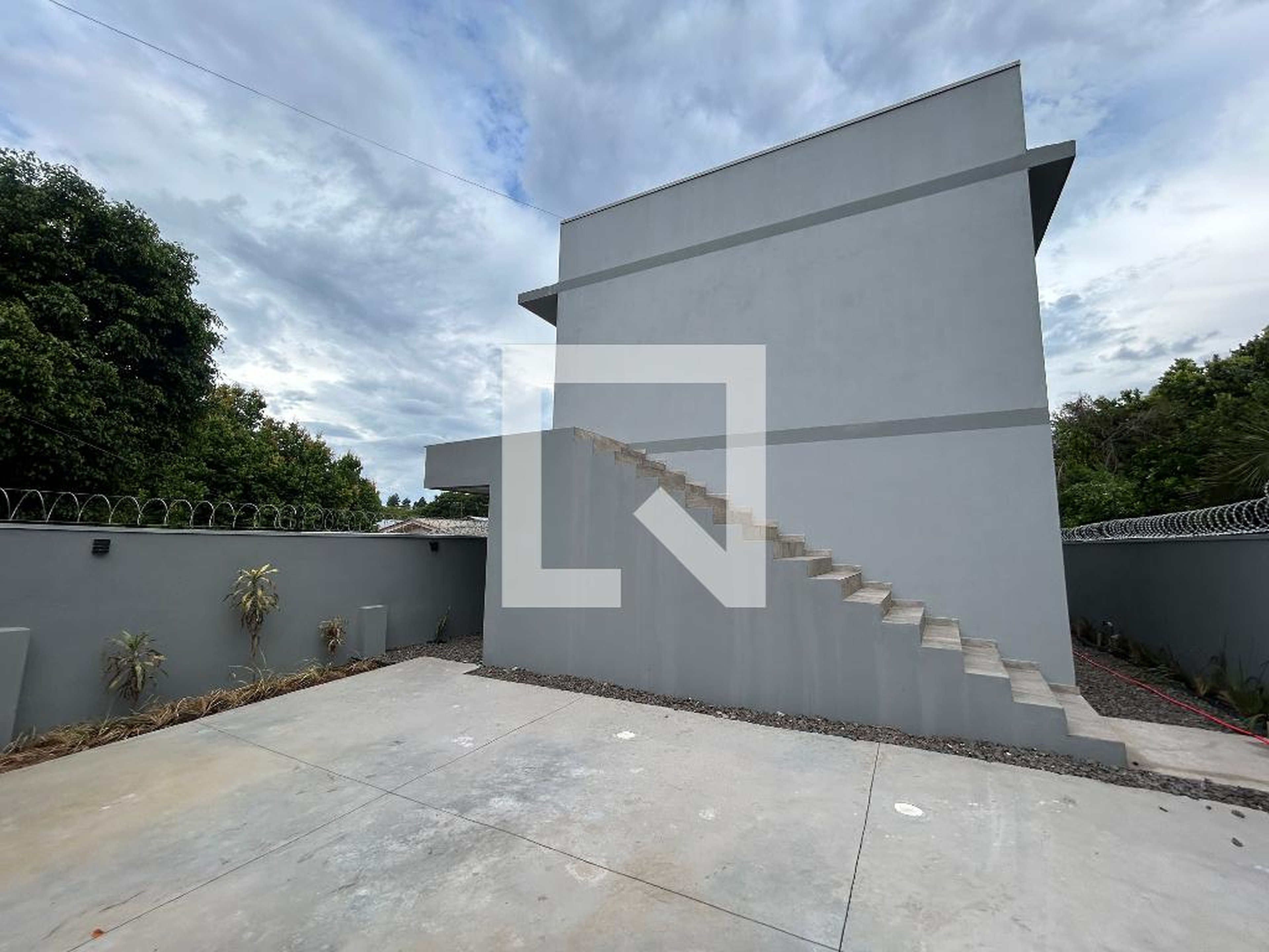 Fachada do condomínio Condomínio em Rua Frei Henrique de Coimbra, 38