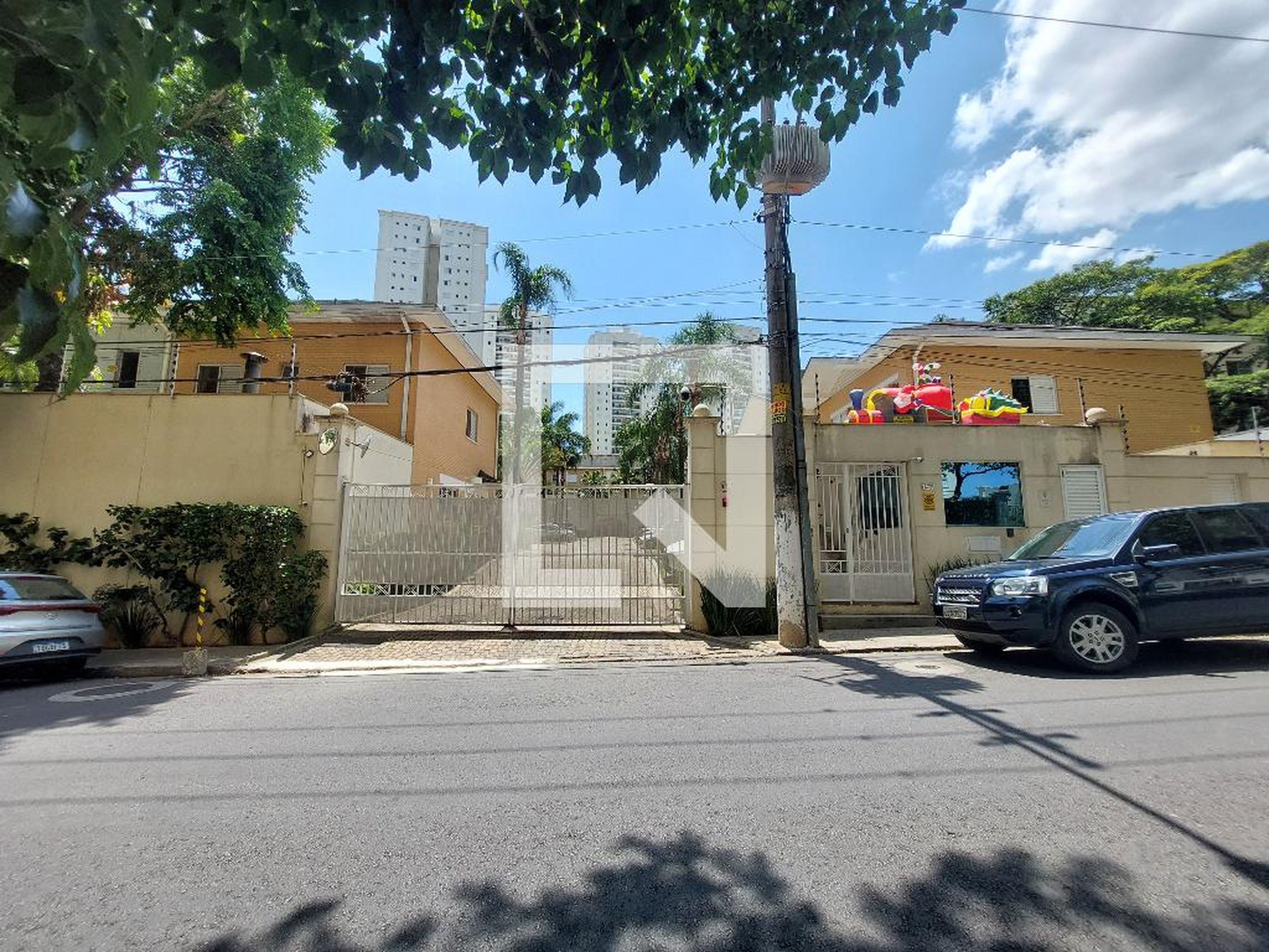 Fachada Condomínio Magnolia Gardens