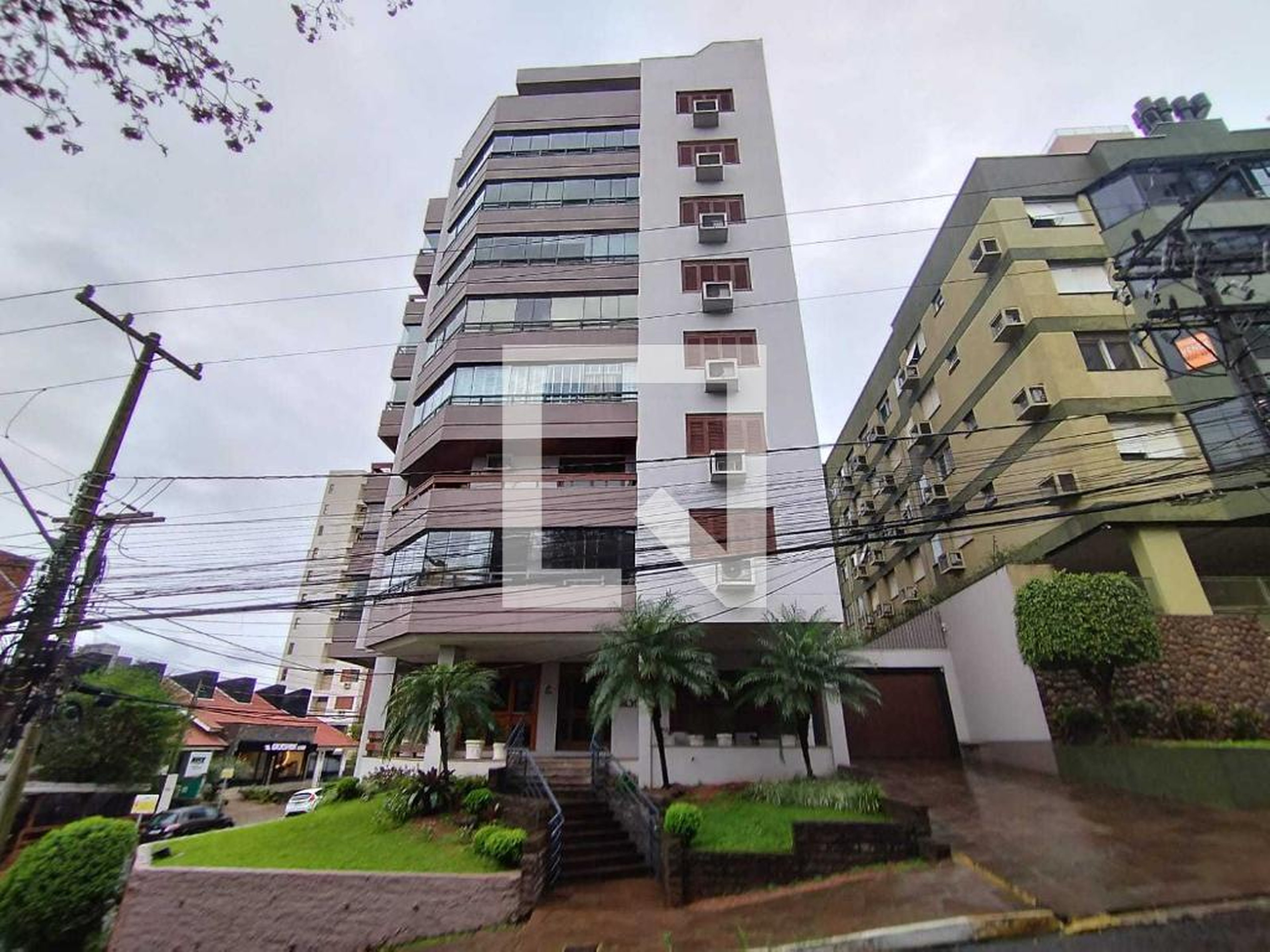 Fachada Condomínio em Rua João Antônio da Silveira, 431