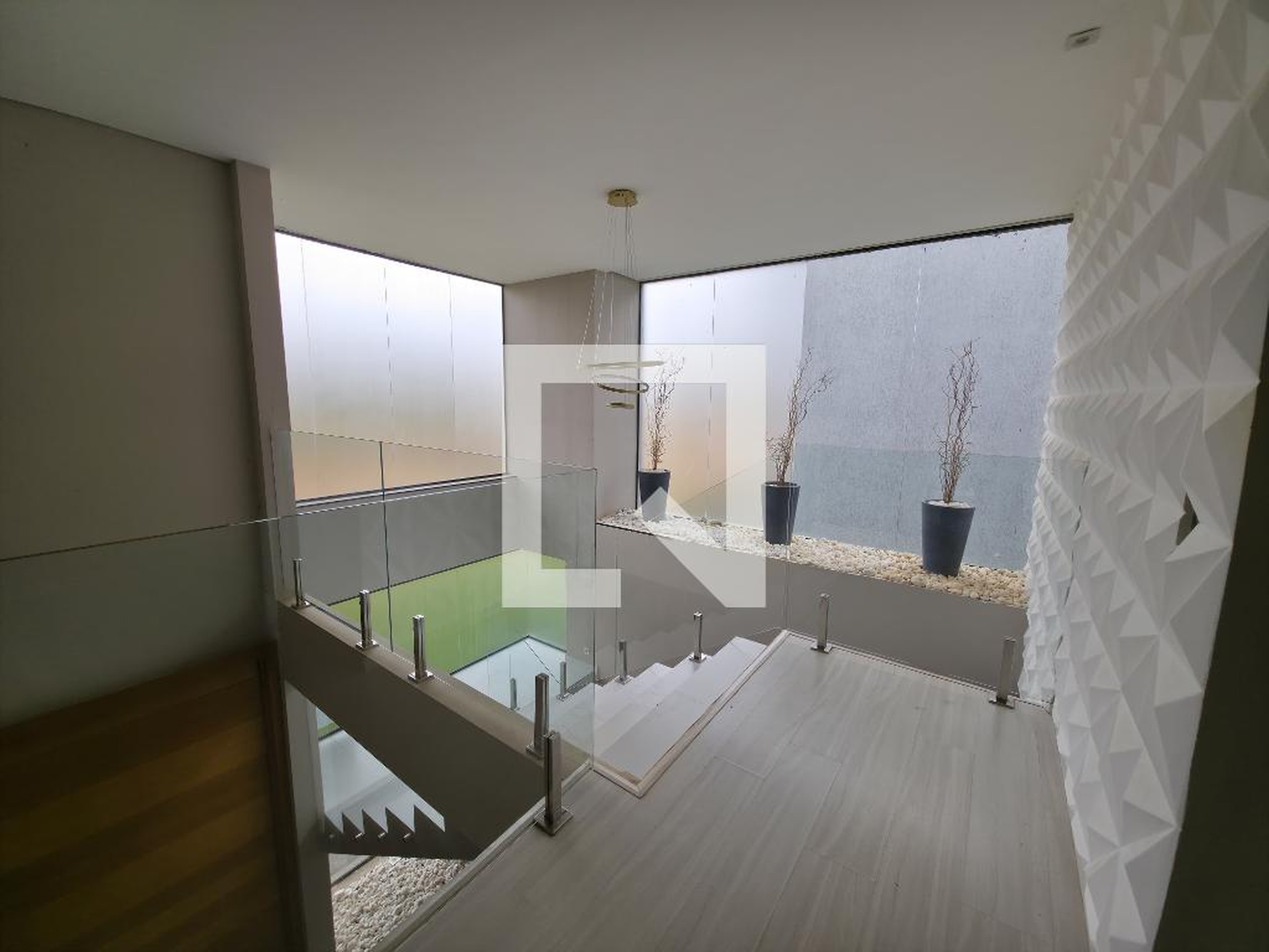 Hall de entrada Condomínio em Rua Ruth Maria de Sales, 395