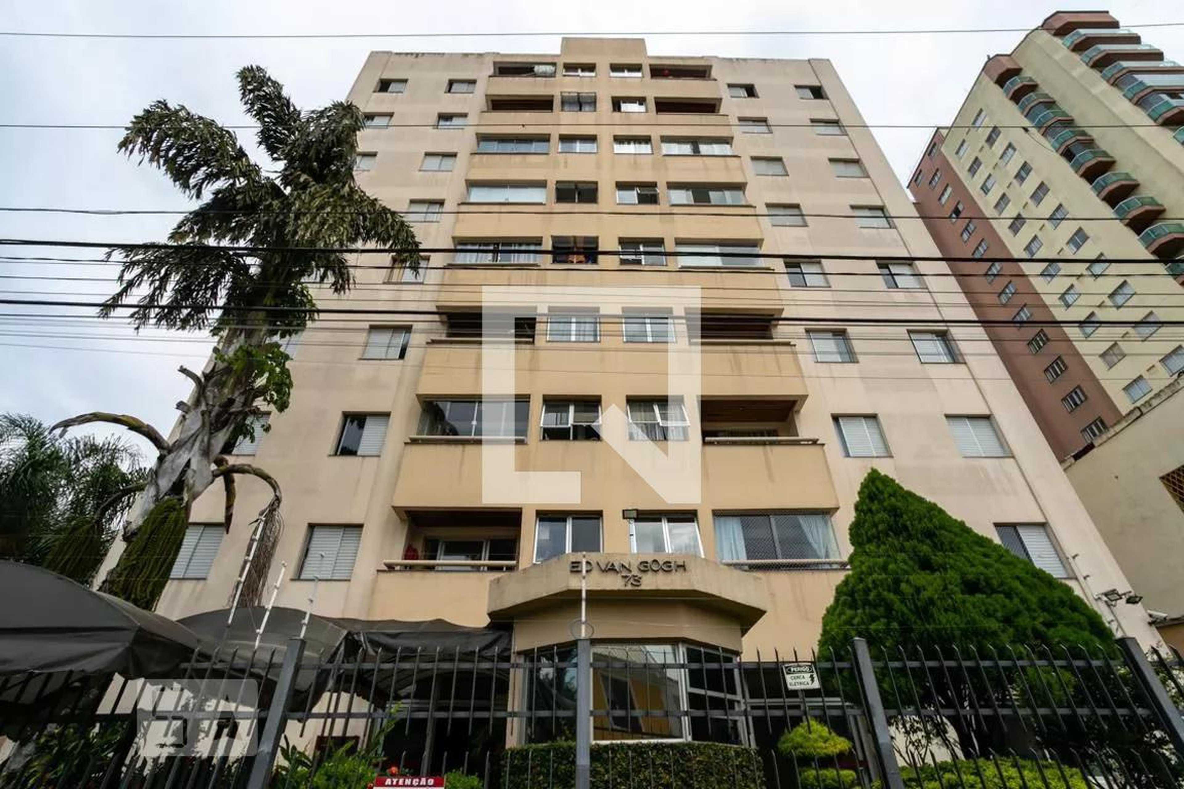 Fachada Edifício Van Gogh