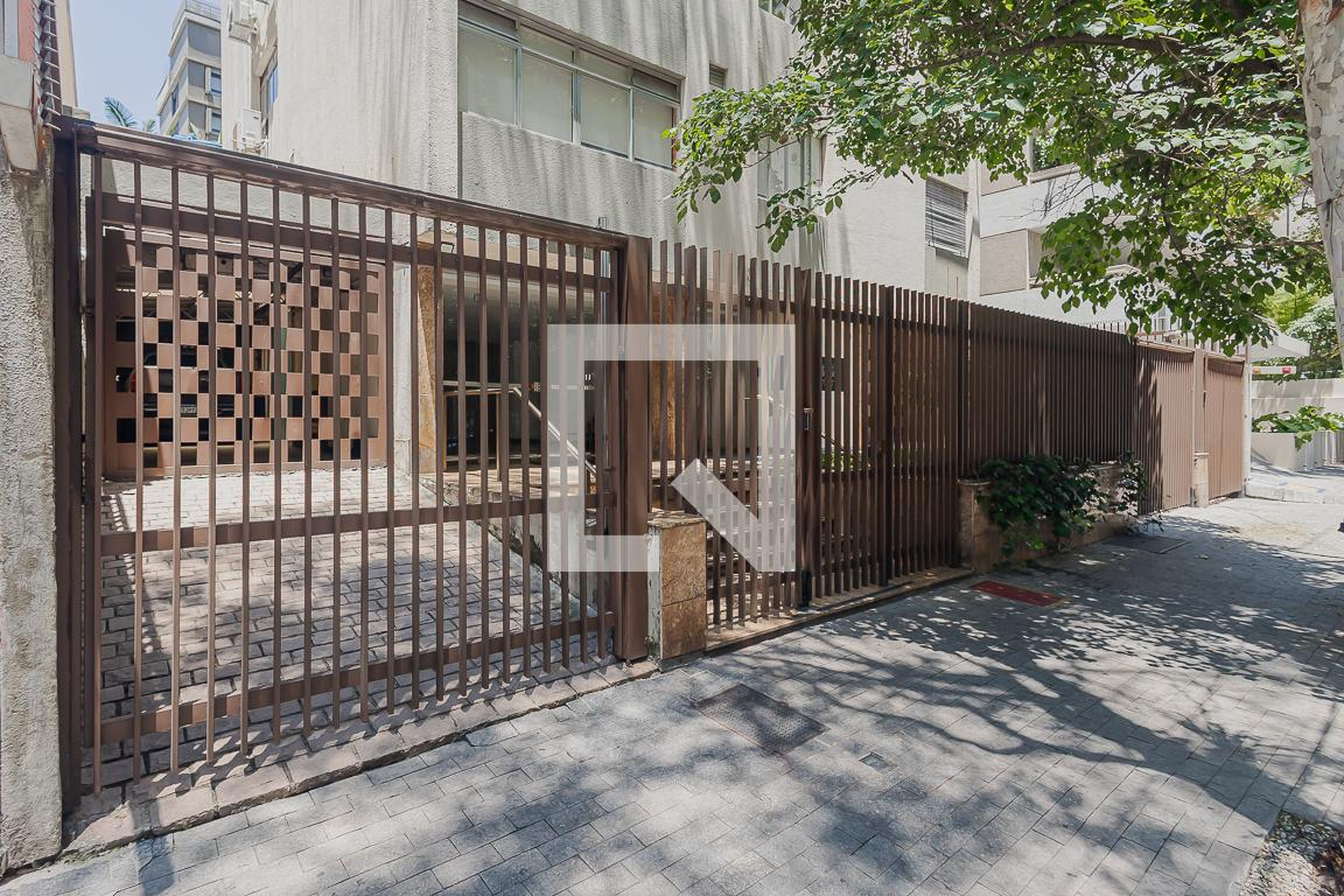 Fachada Condomínio Oedipus