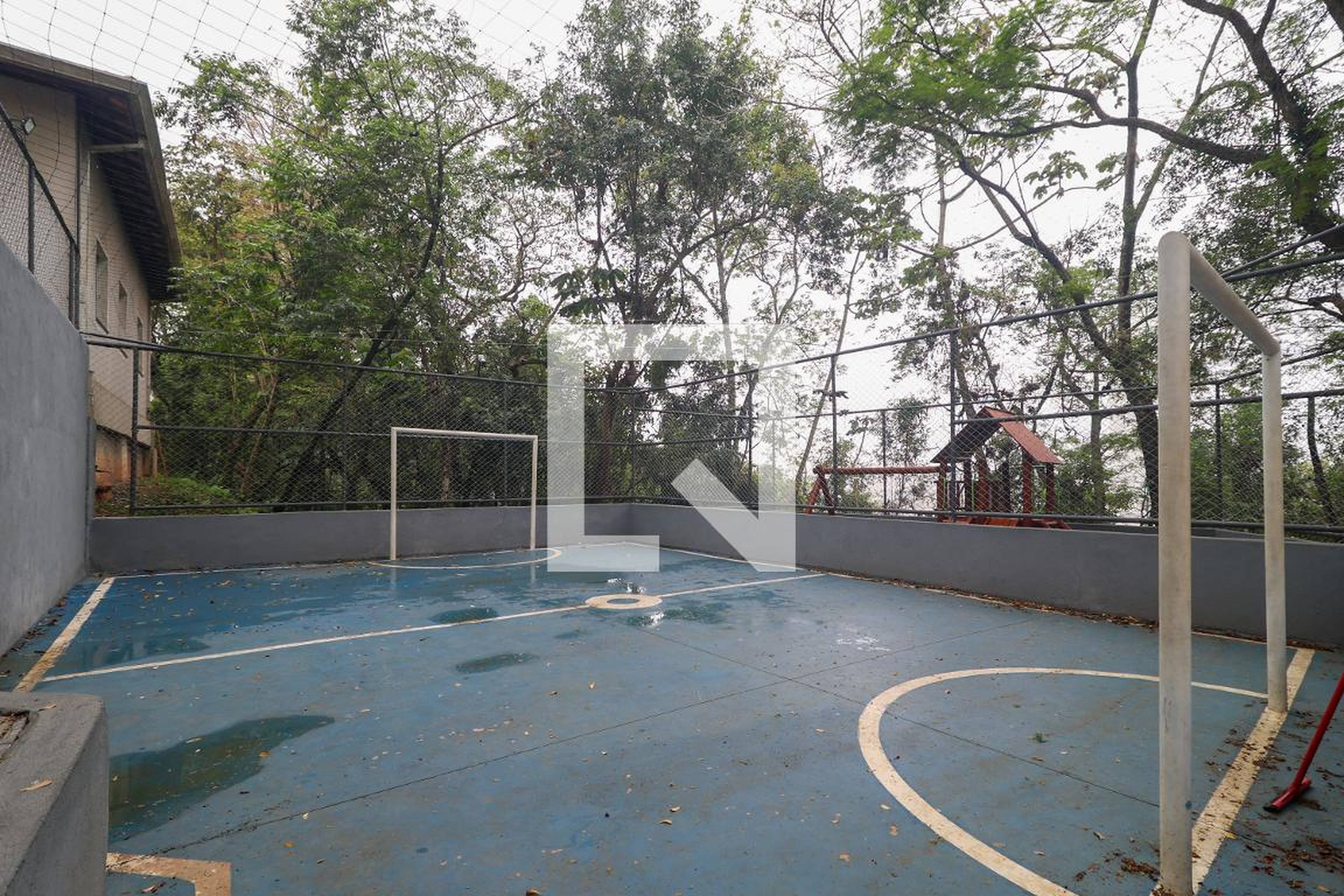 Quadra - Saint Acácio