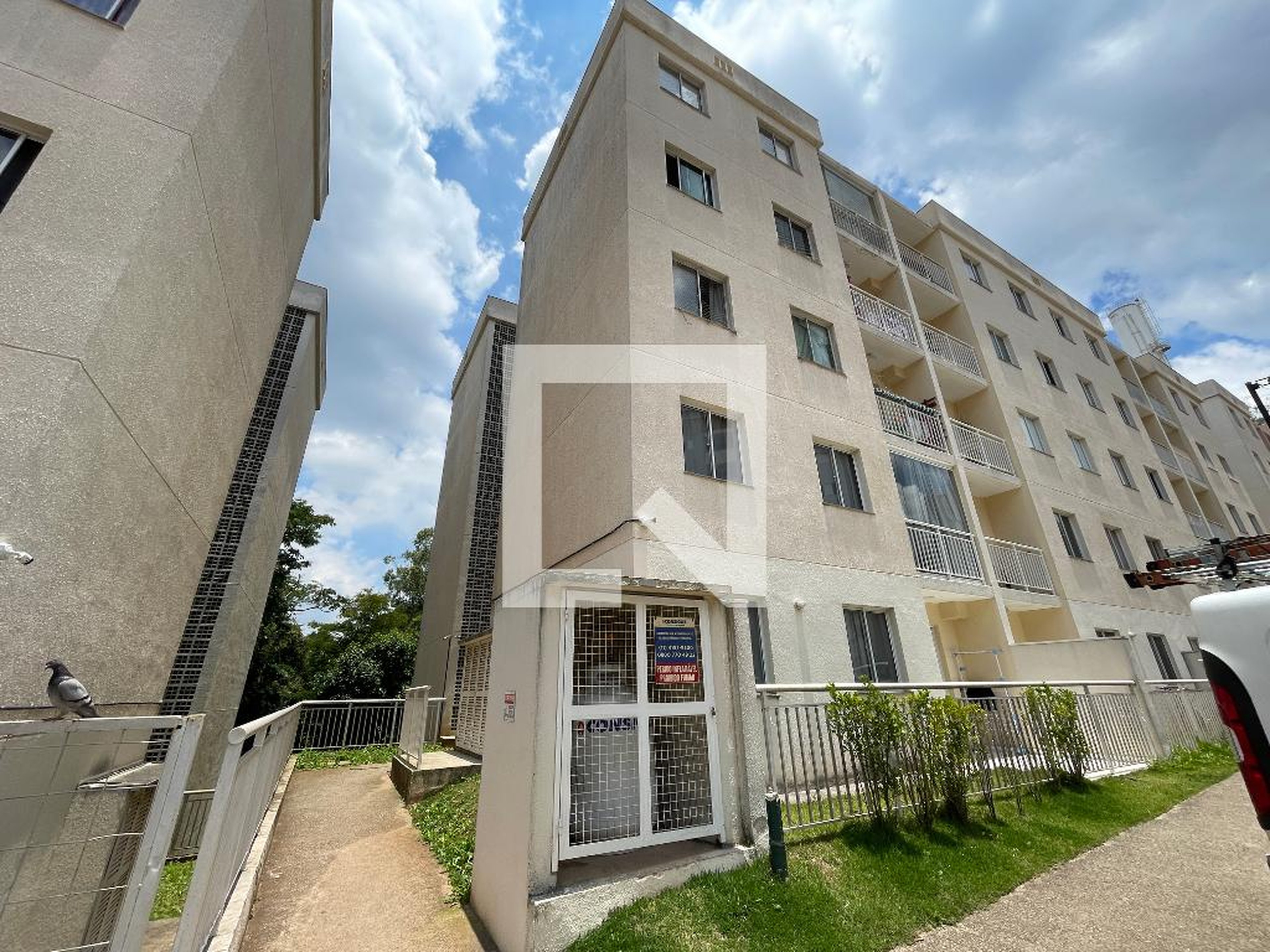 Fachada Condomínio em Rua Vereador Nelson Joaquim da Silva, 679