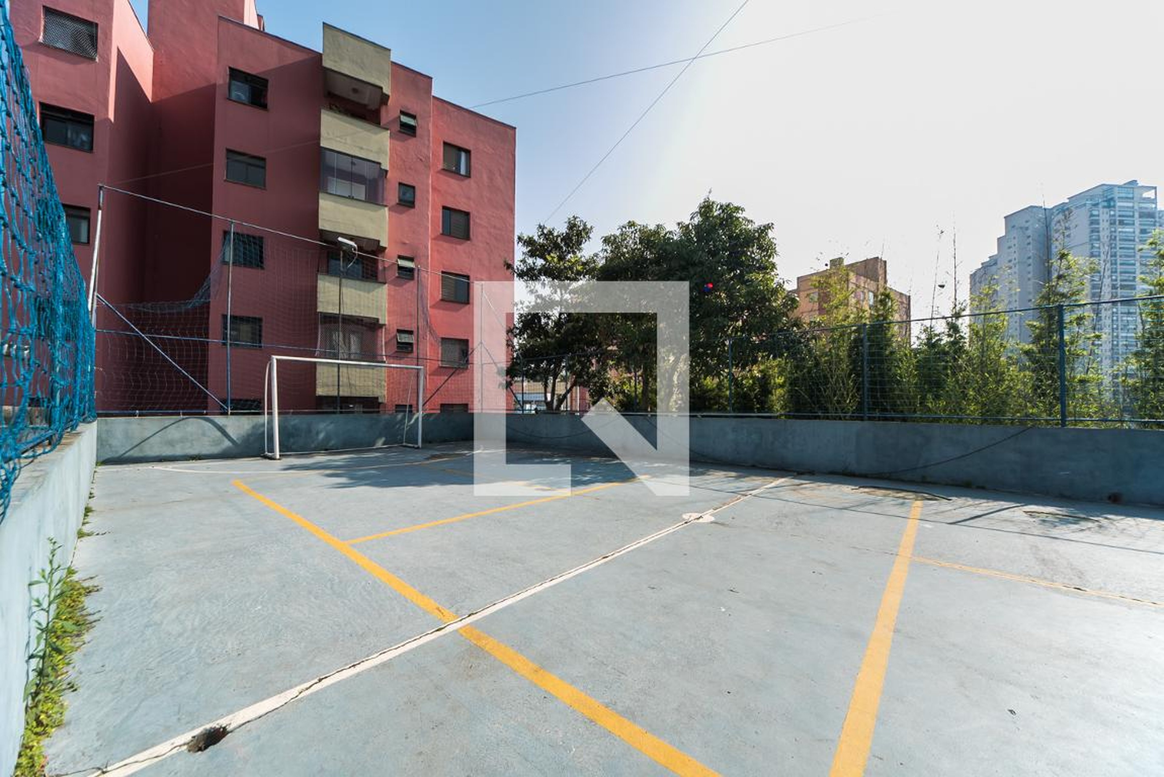 Quadra - Resi. Parque das Flores (ED Rosas)