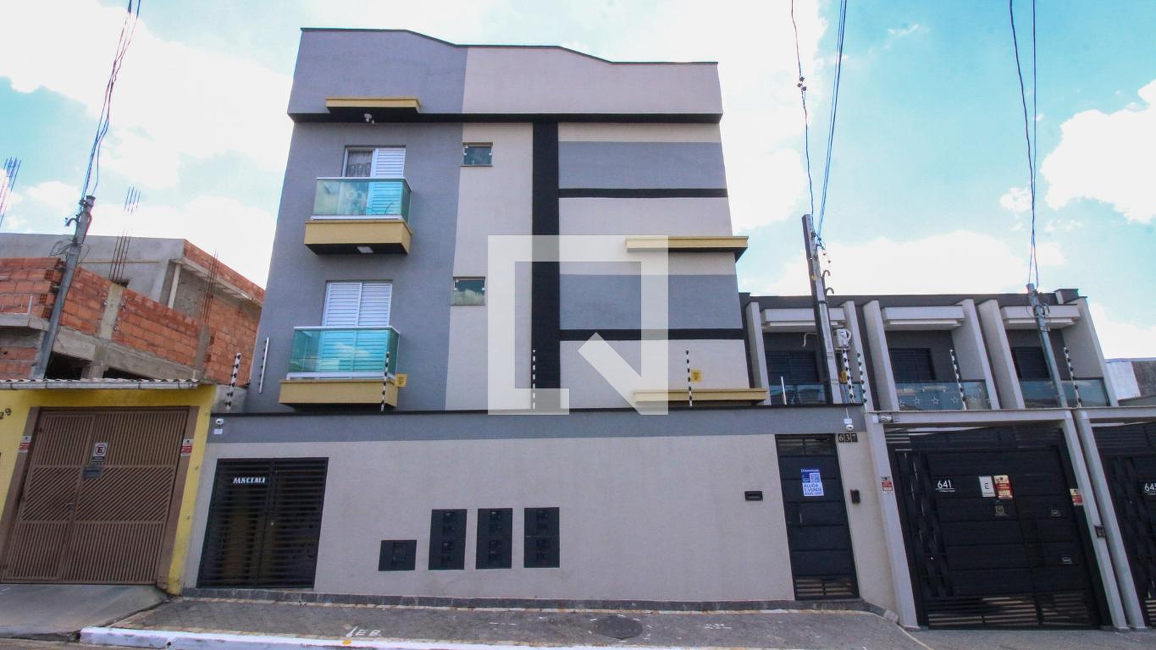 Fachada Condomínio em Rua Padre Manuel Luís de Vergueiro, 637