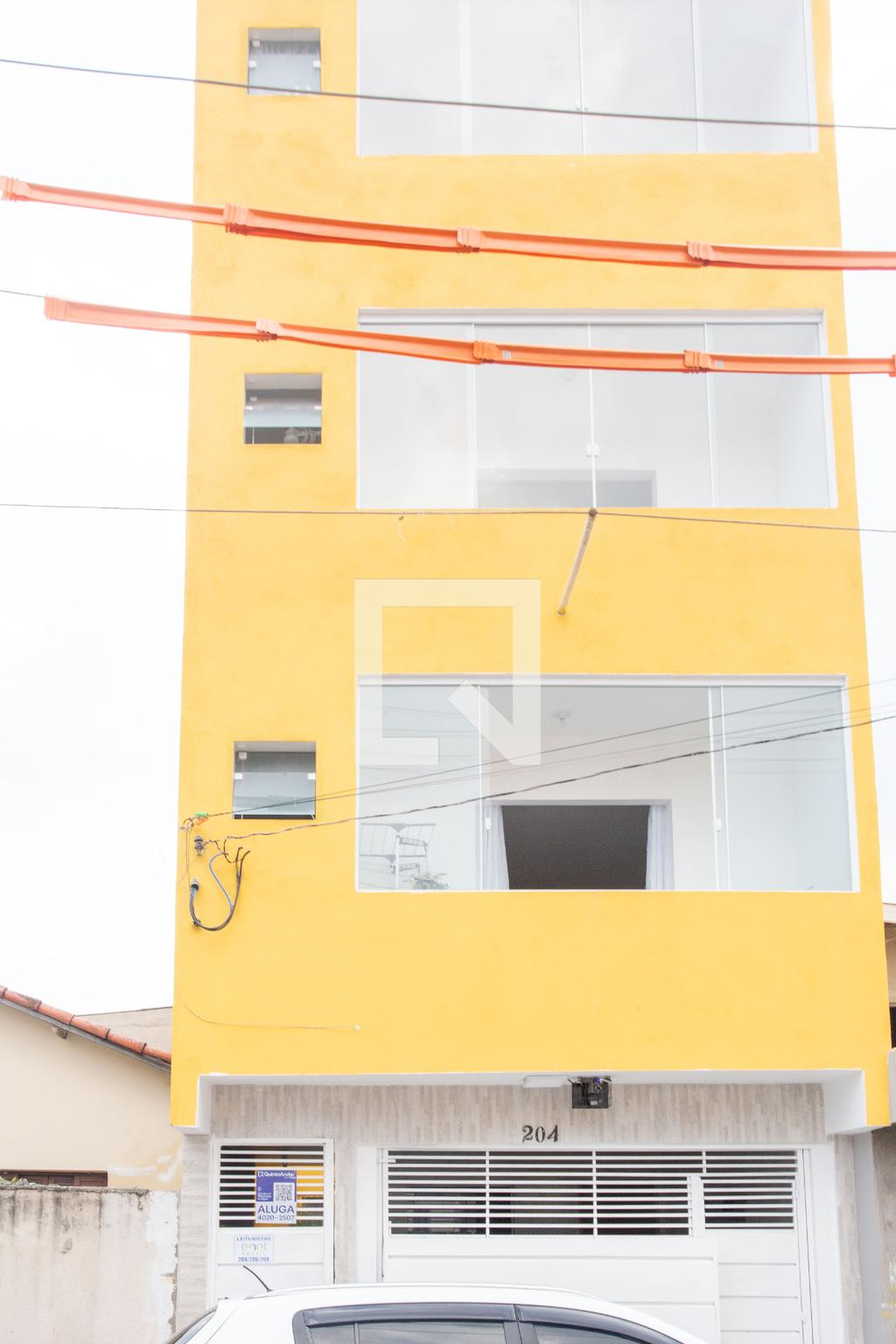 Fachada Condomínio em Rua Leonel Malvezzi, 204