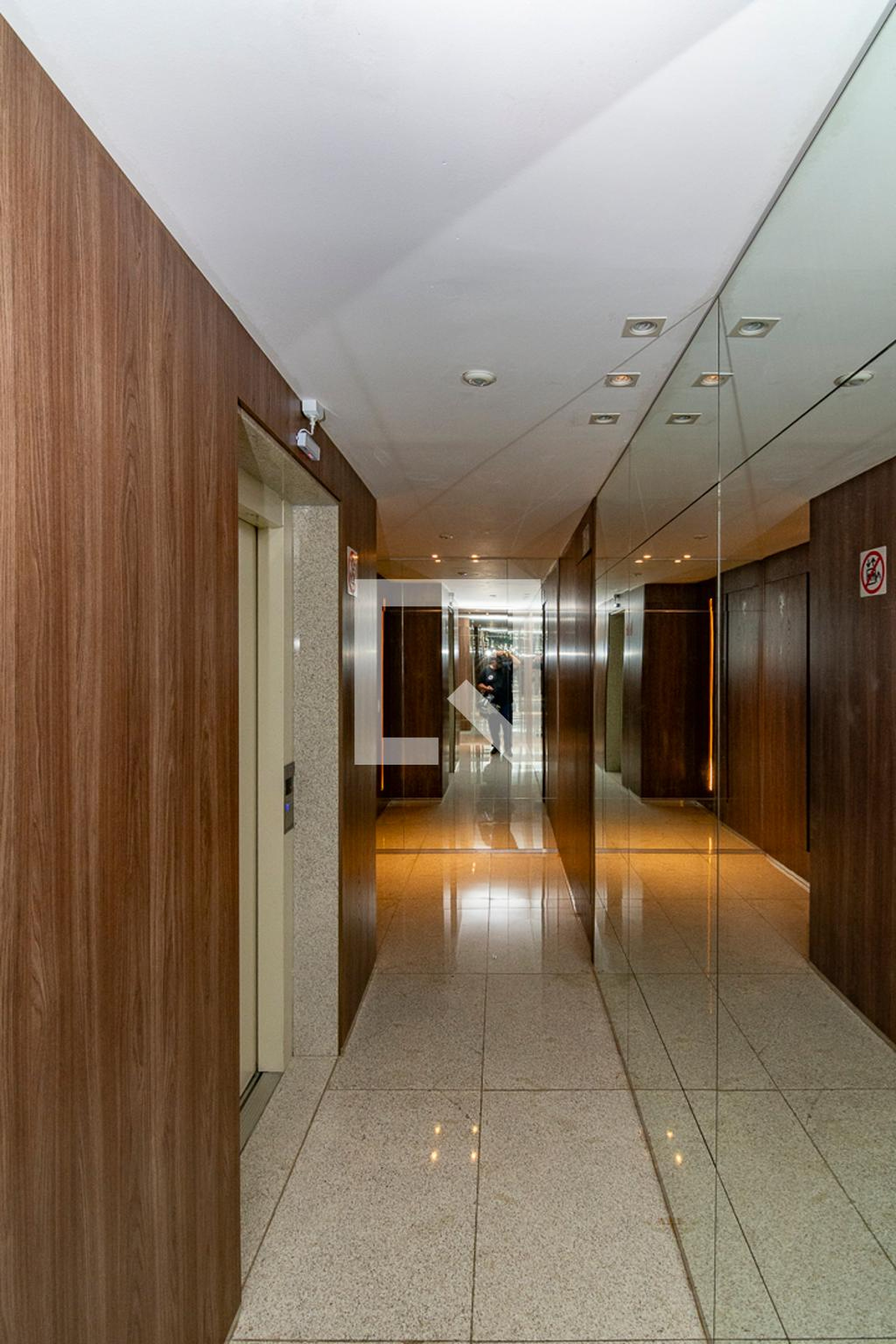 Hall - Four Seasons  Resort
