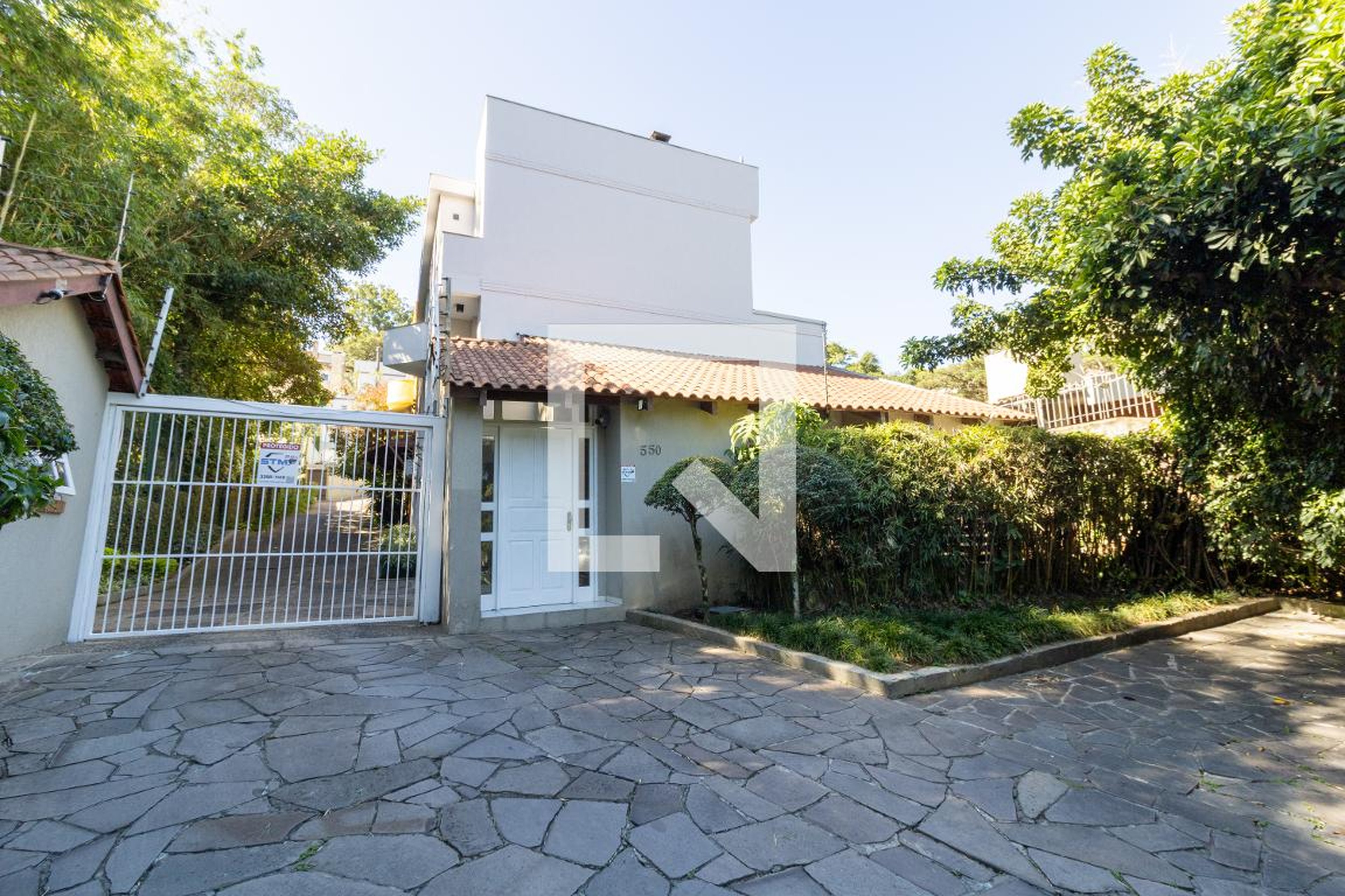 Fachada Condomínio Solar Biarritz