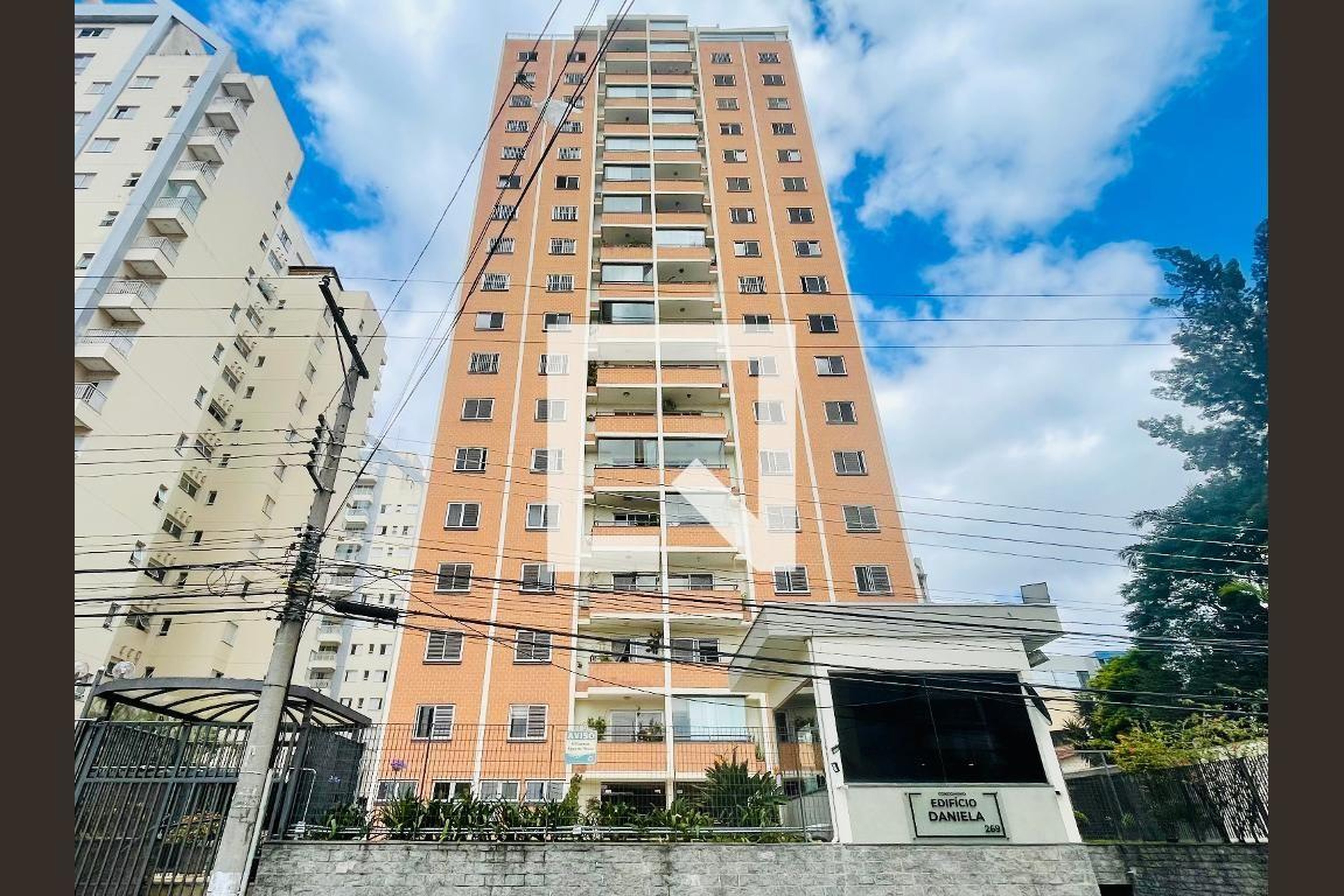 Fachada do Prédio Edificío Daniela