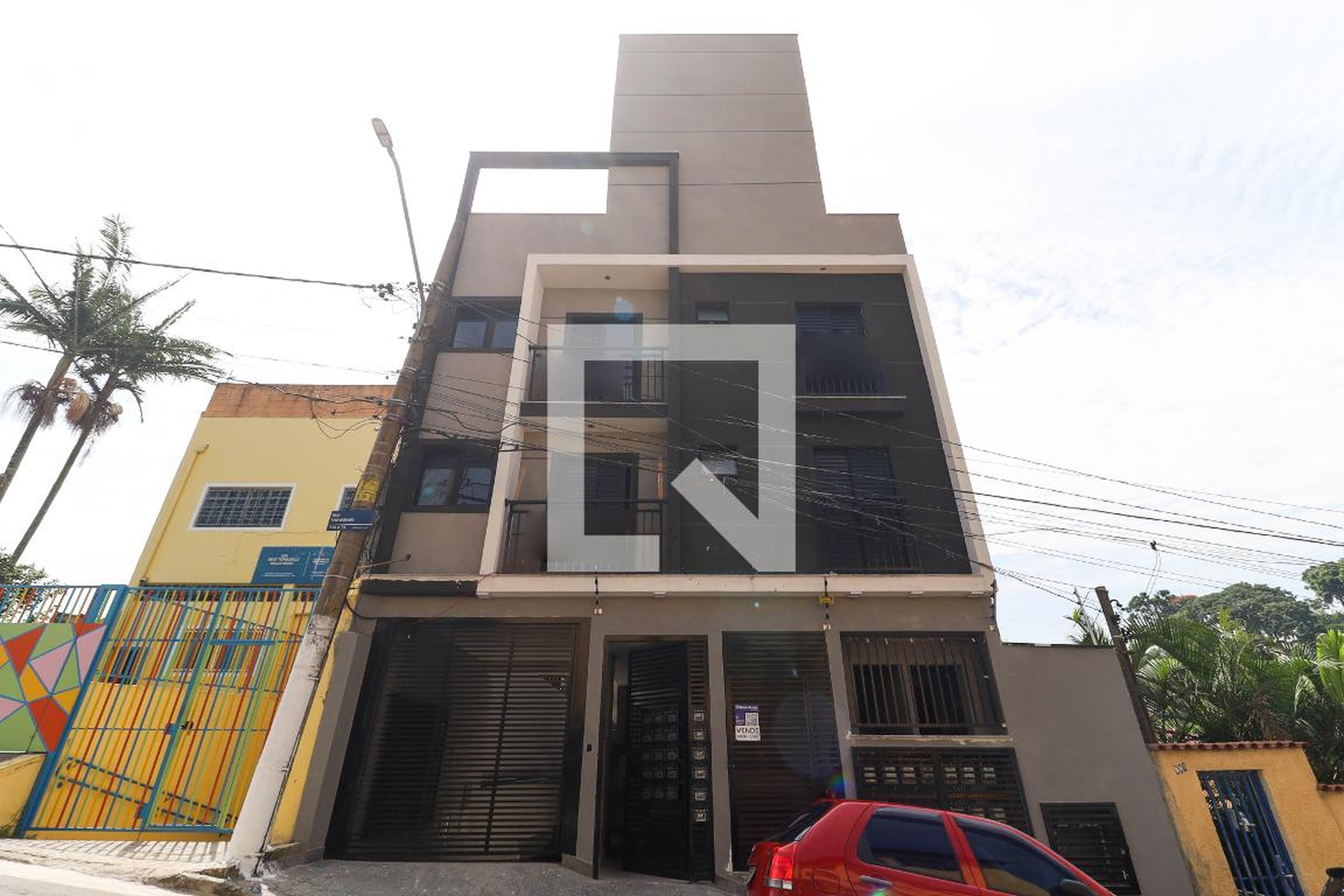 Fachada Condomínio em Rua Hidrolândia, 110