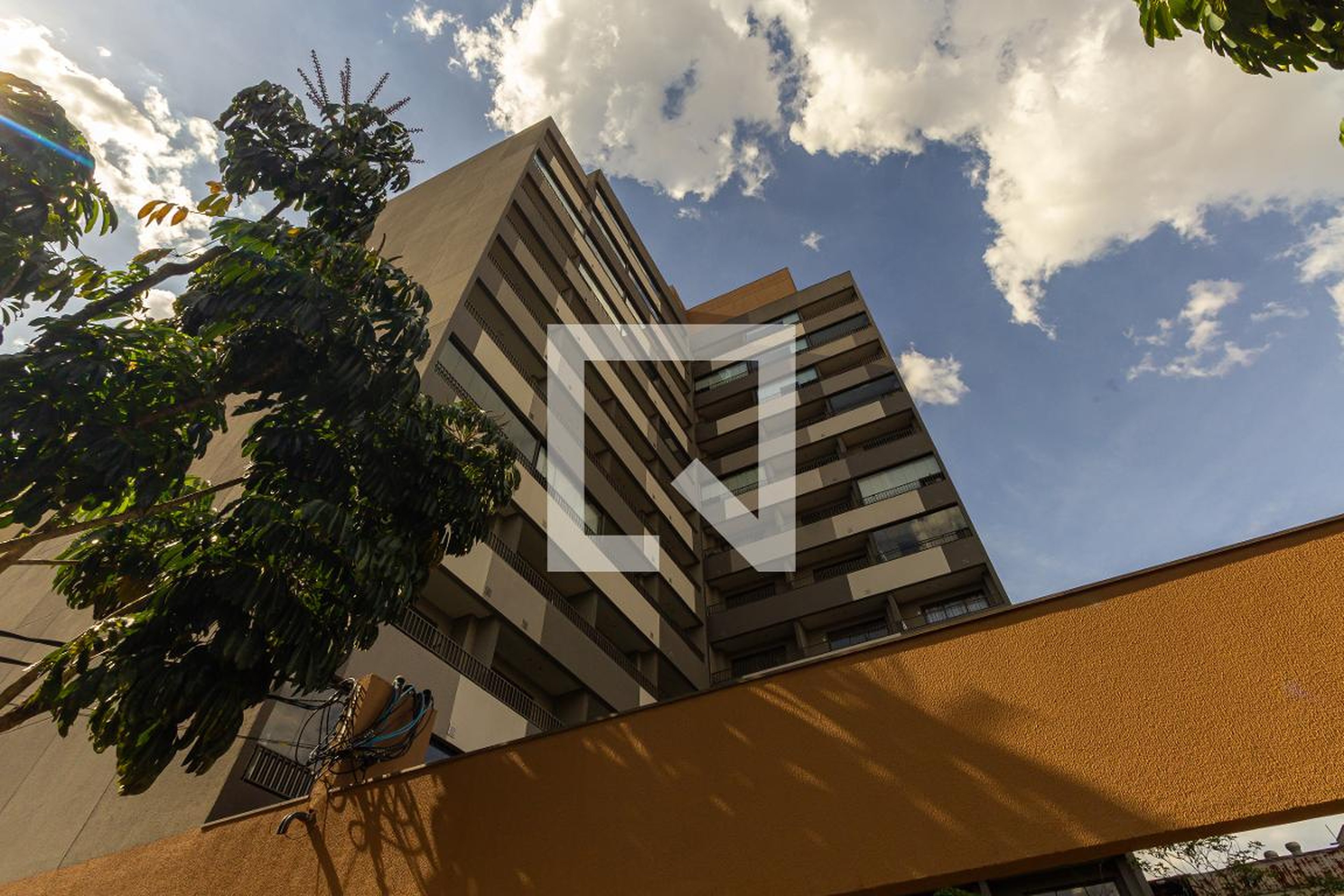 Fachada do Prédio Condomínio em Rua Padre Antônio de Sá, 47