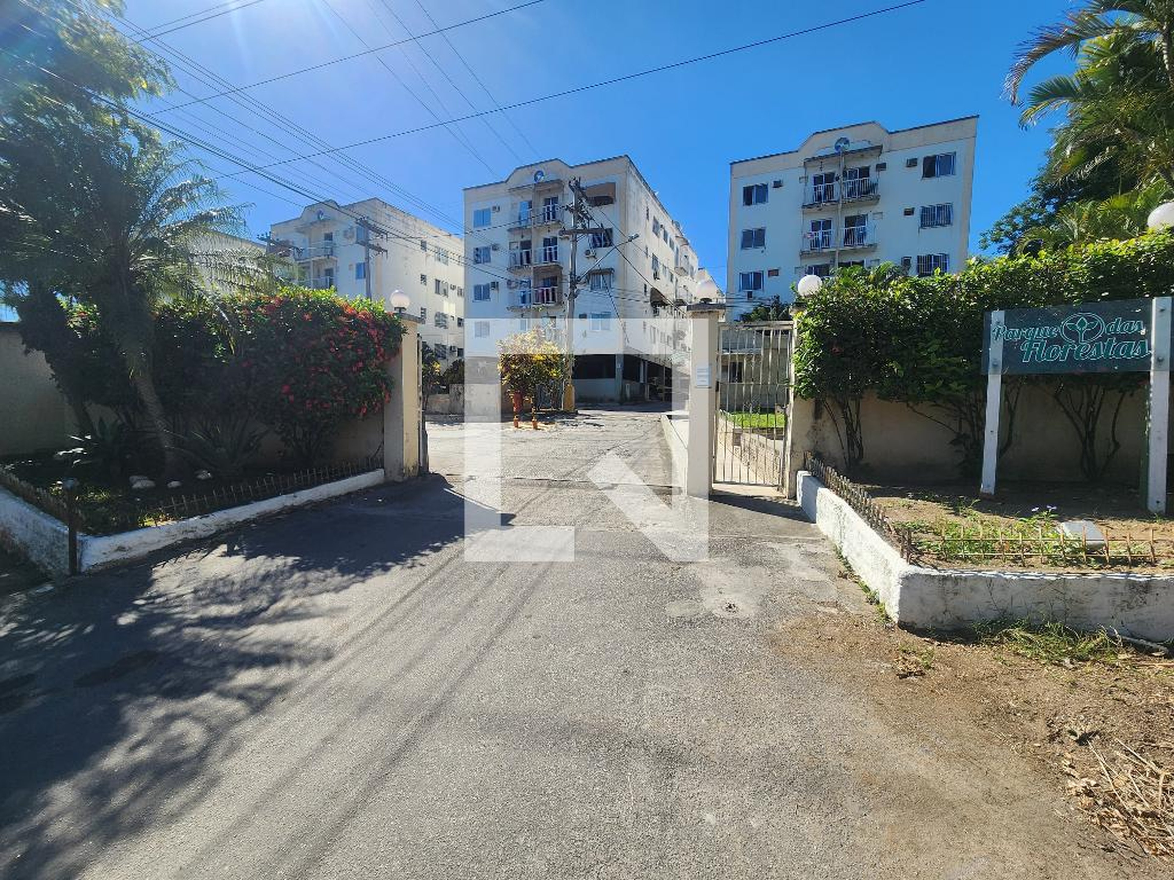 Fachada Condomínio Parque das Florestas