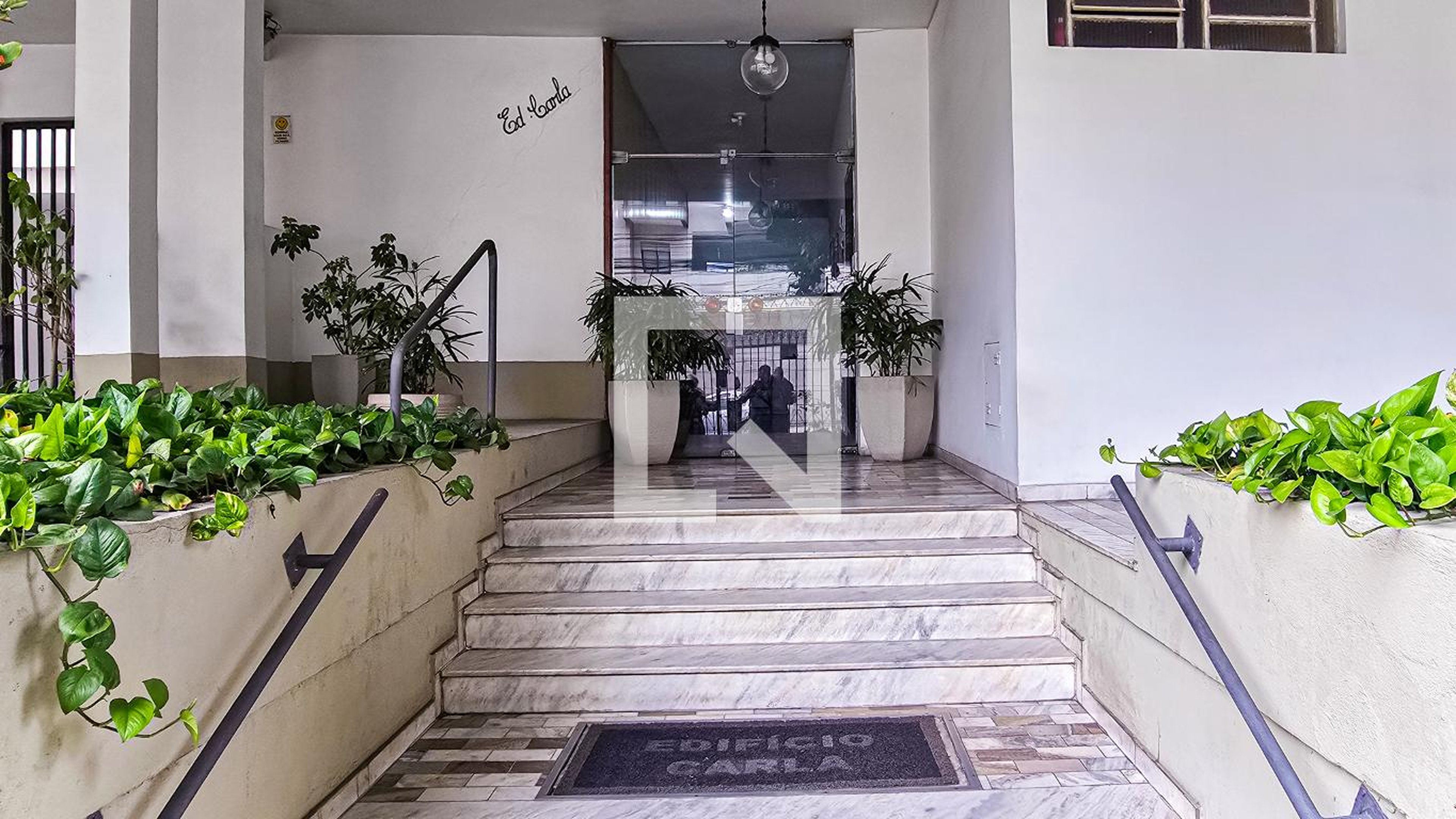 Hall de entrada Condomínio em Rua José Bonifácio, 953