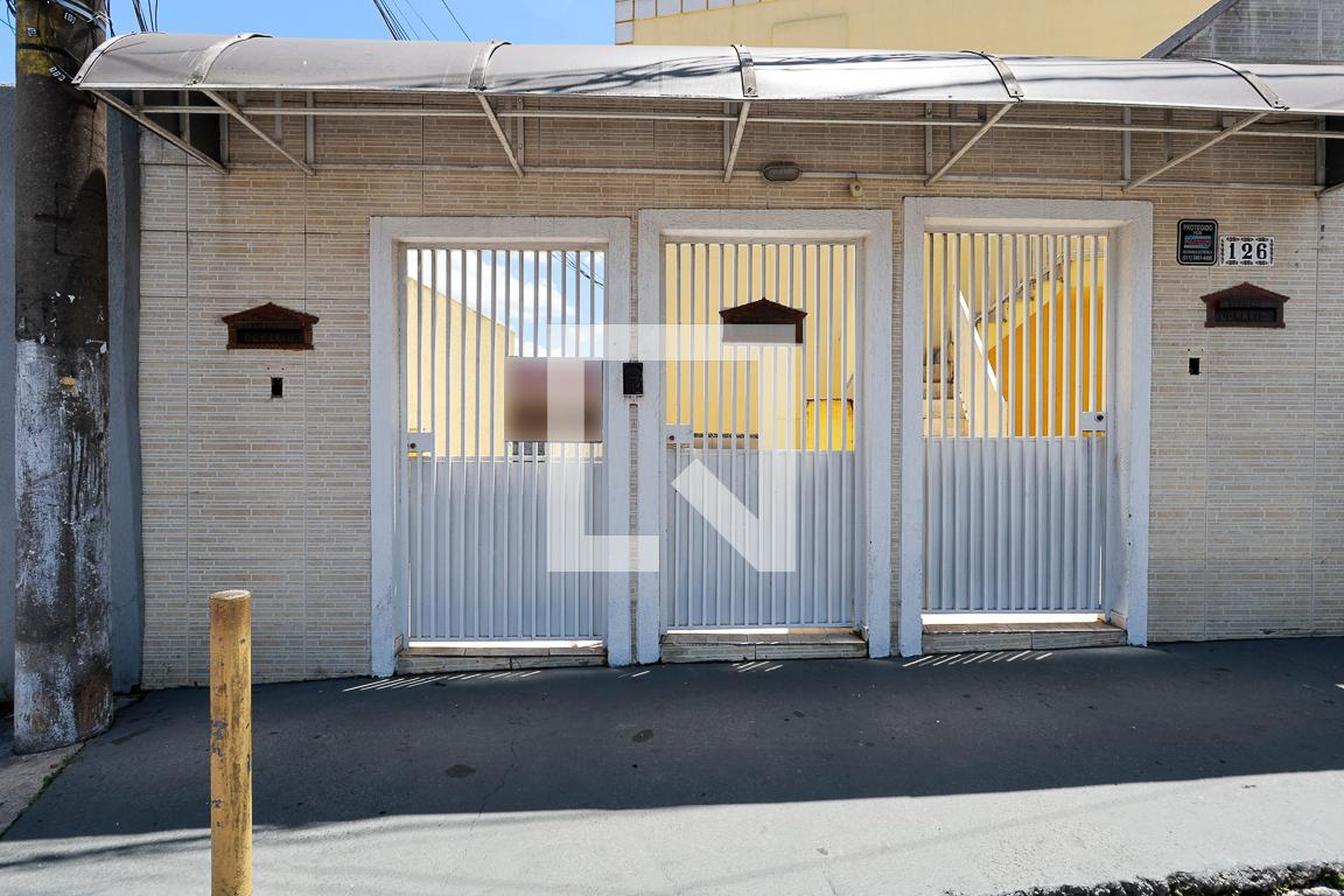 Fachada Condomínio em Rua Cabo João Assunção, 126