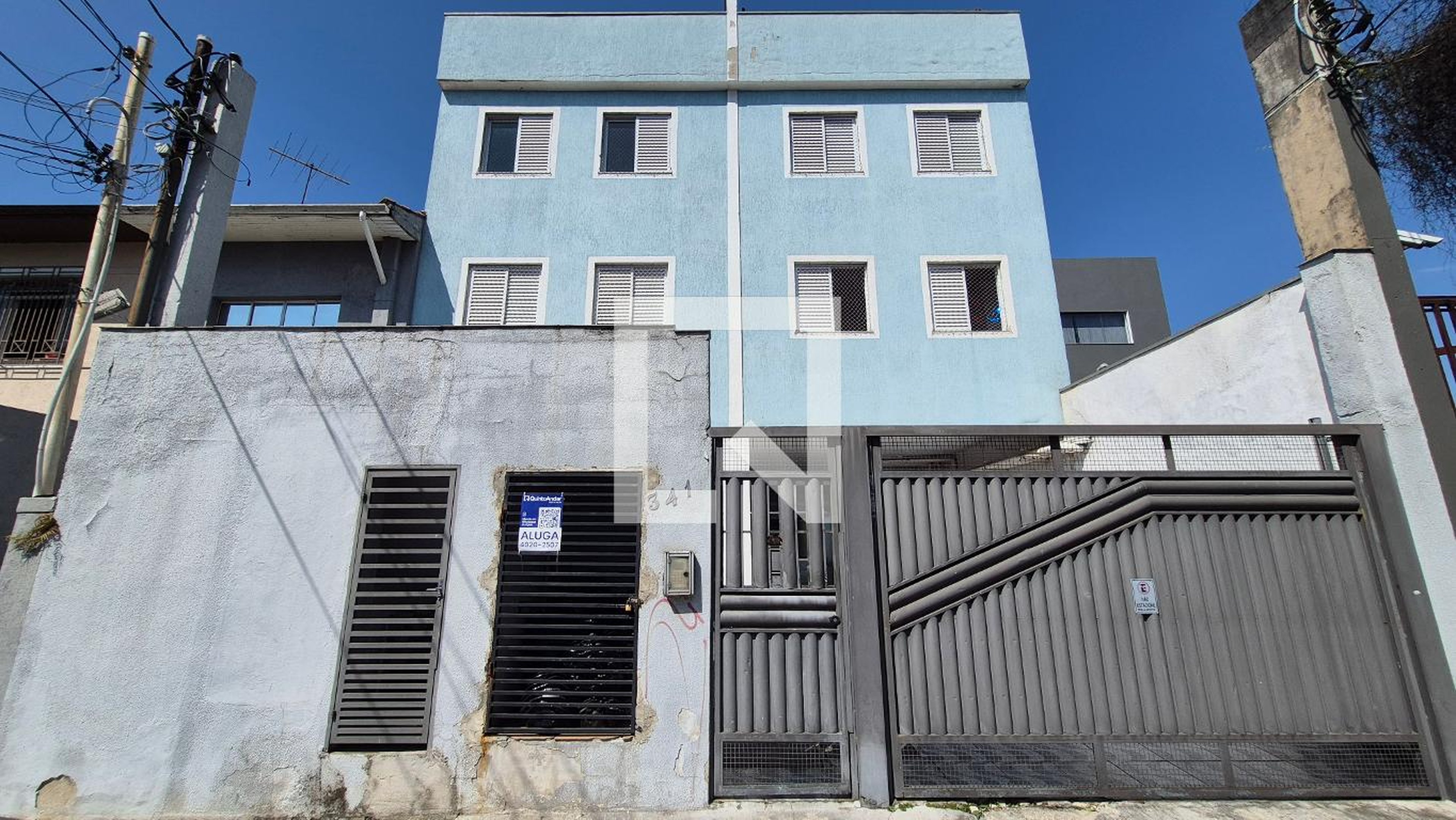 Fachada Condomínio em Rua dos Coqueiros, 341