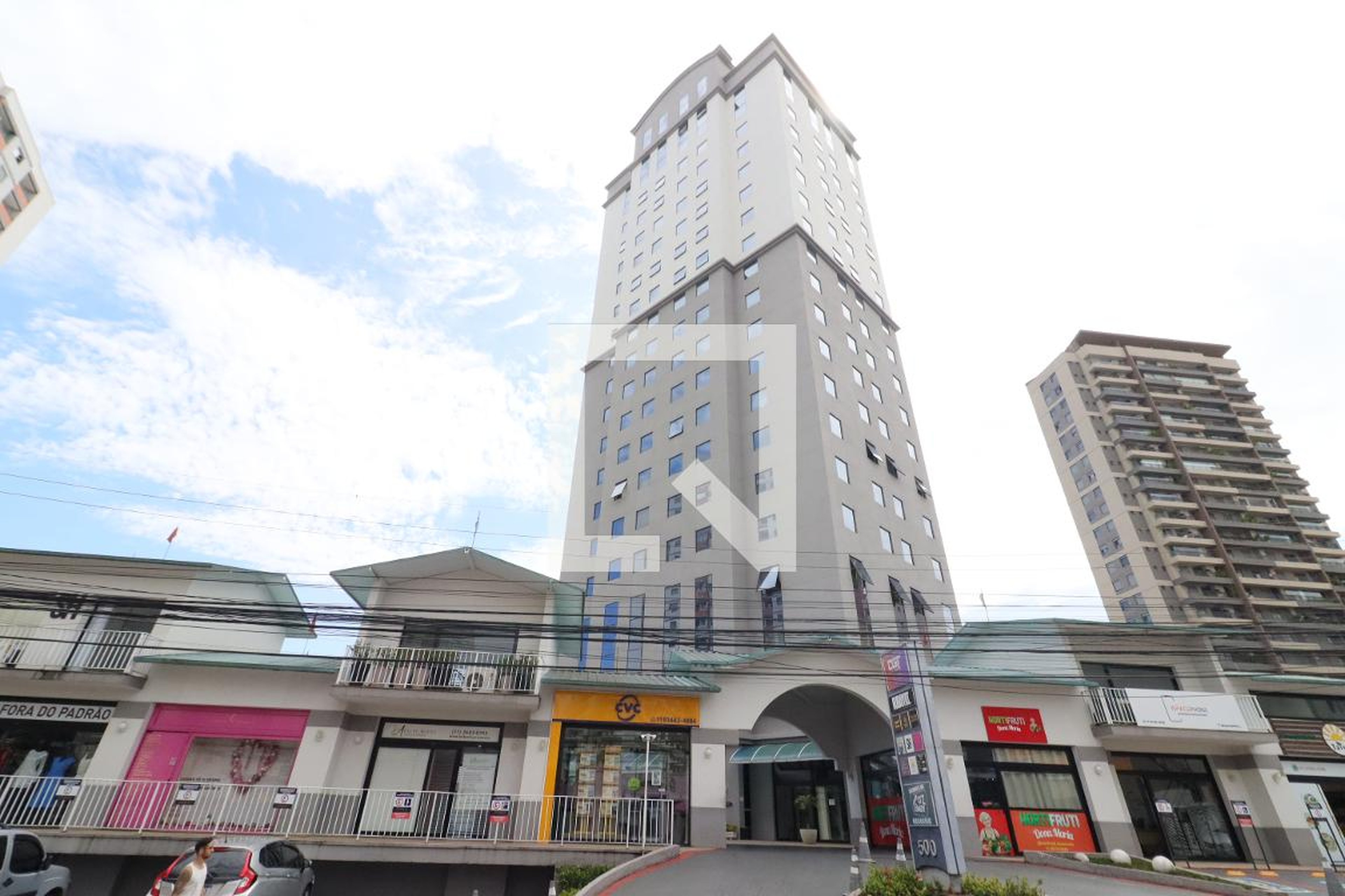 Fachada Condomínio Travel Inn Osasco