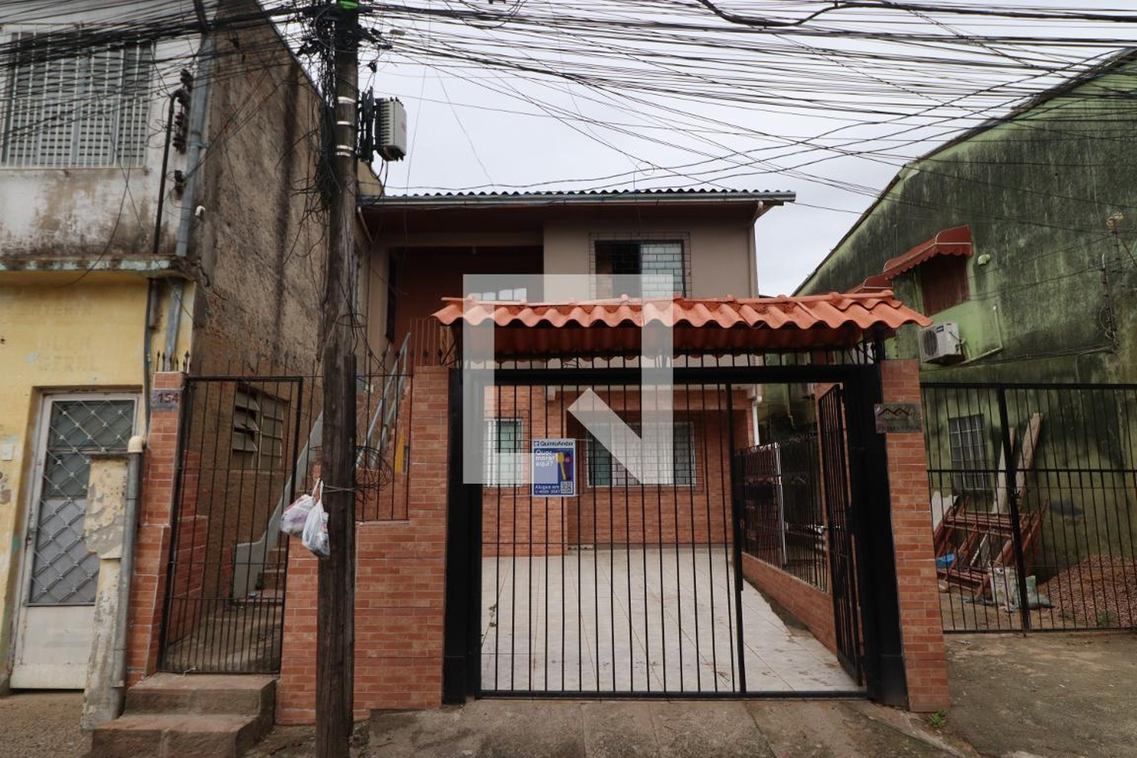 Fachada Condomínio em Rua José Mendes, 154