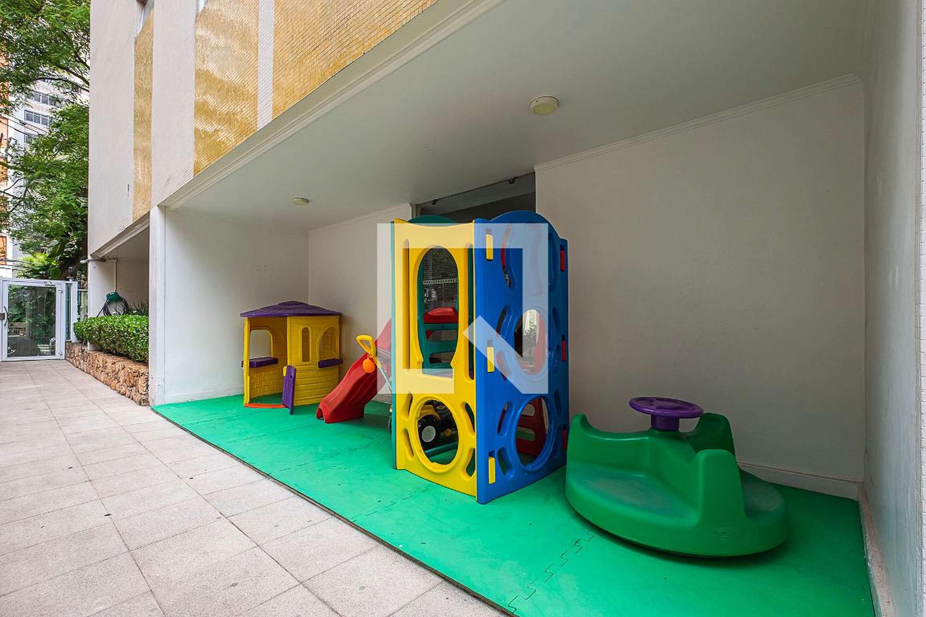 Playground - Maria Rosa