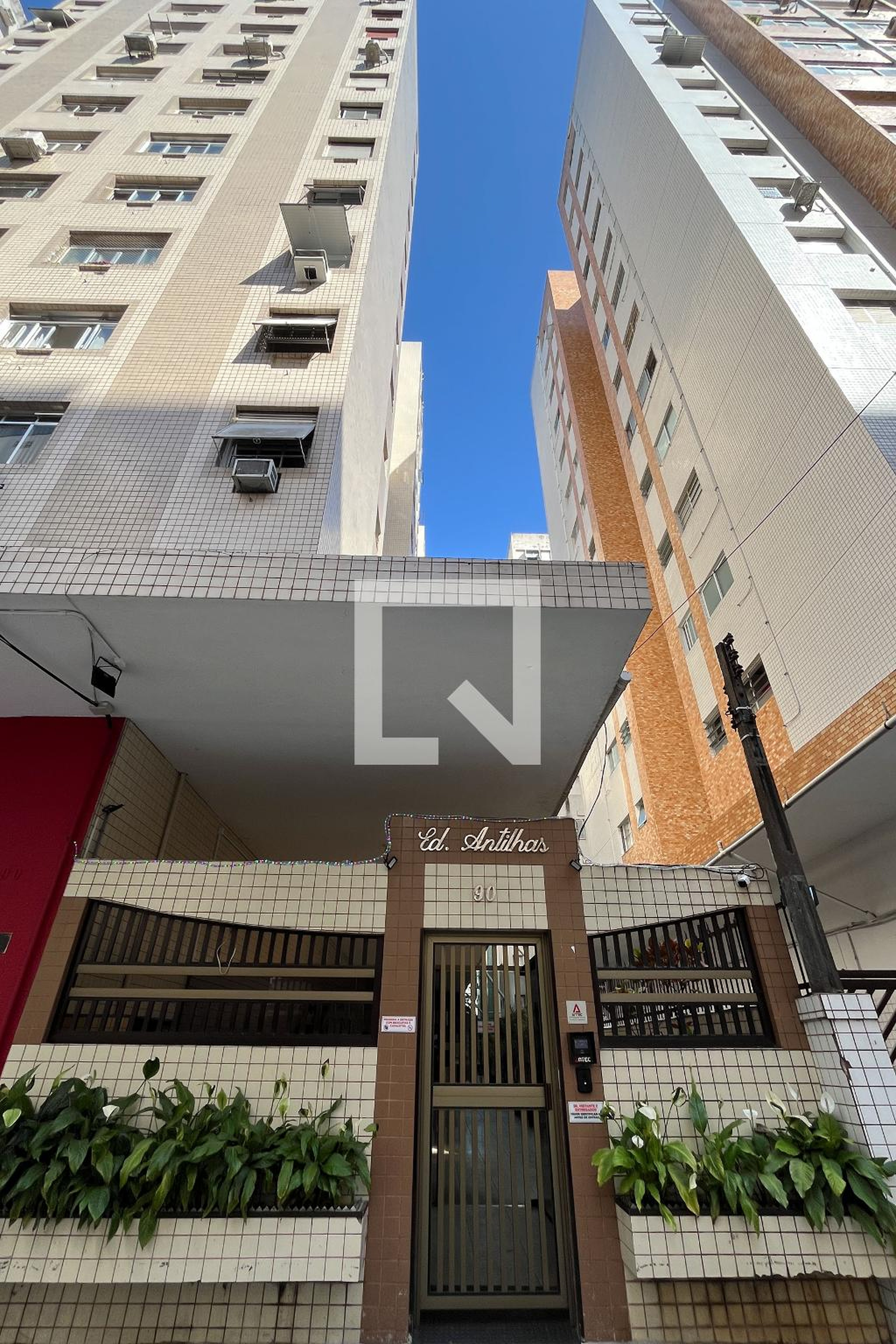 Fachada Condomínio Antilhas