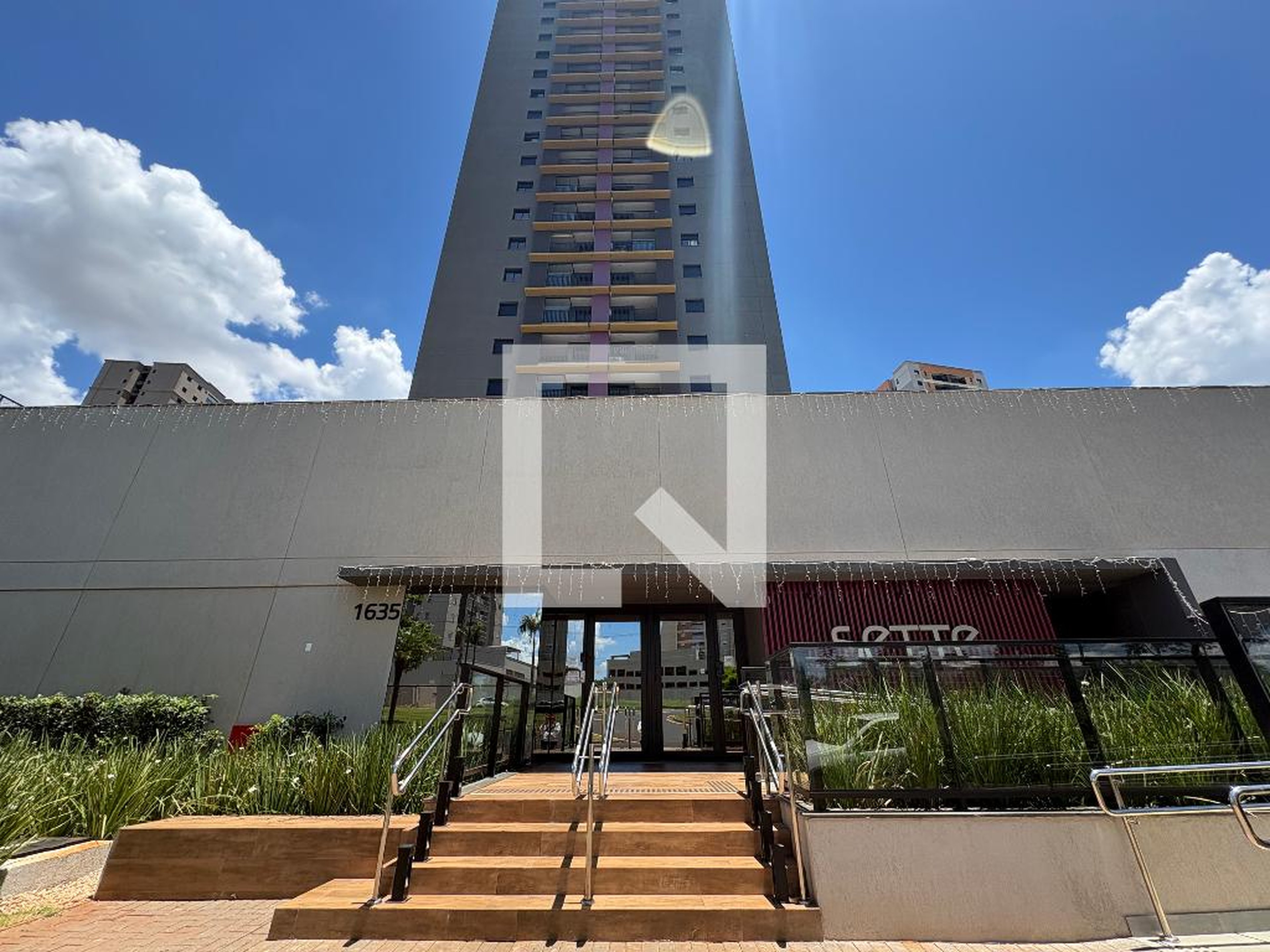 Fachada Condomínio Sette