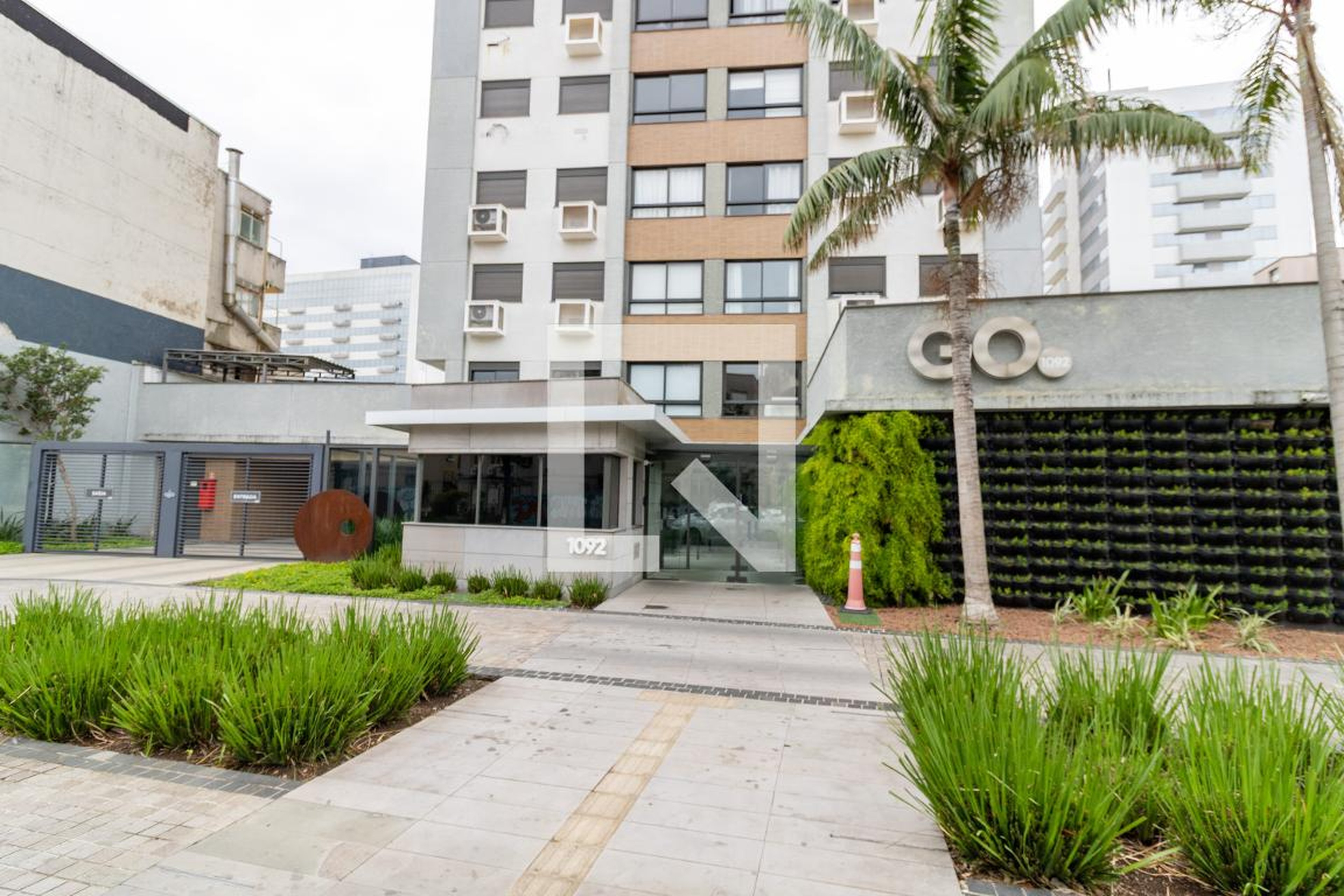 Fachada Condomínio Go 1092