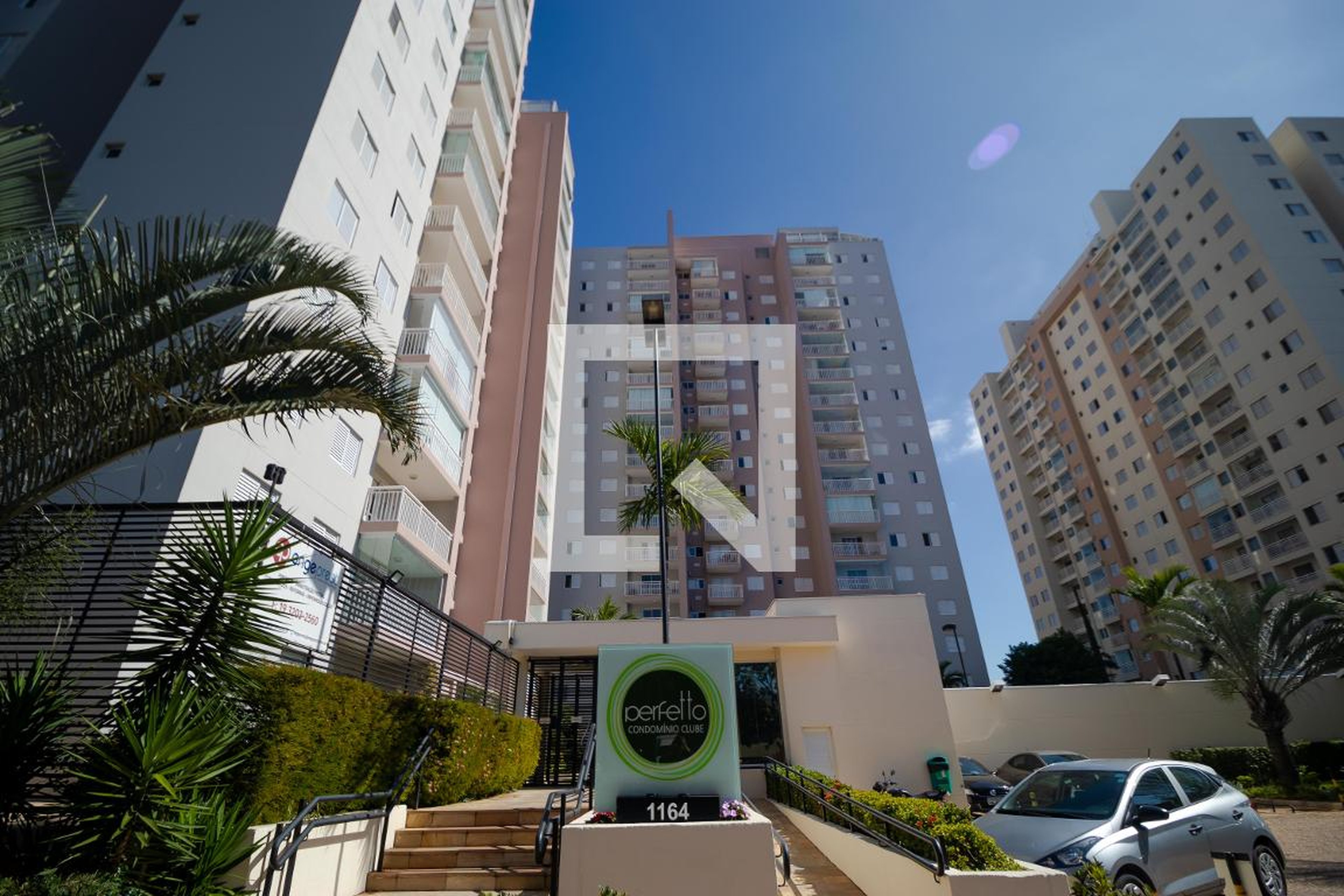 Fachada Condomínio em Avenida José Pancetti, 865